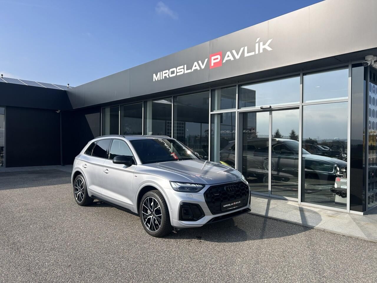 Audi Q5, S line 40 TDI quattro ZÁRUKA