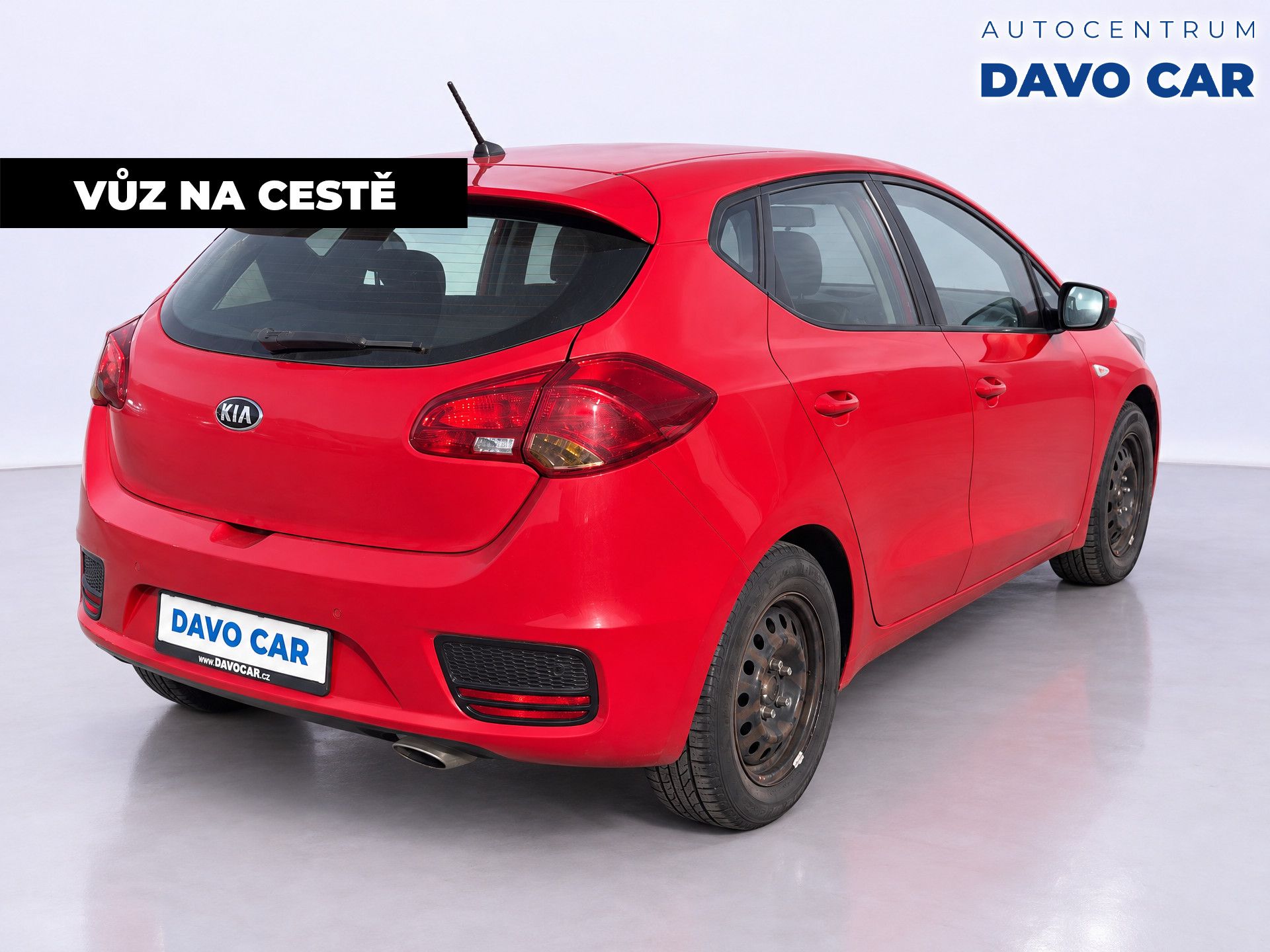 Kia Cee´d, 1,4 i 73kW Exclusive CZ DPH - fotka 5
