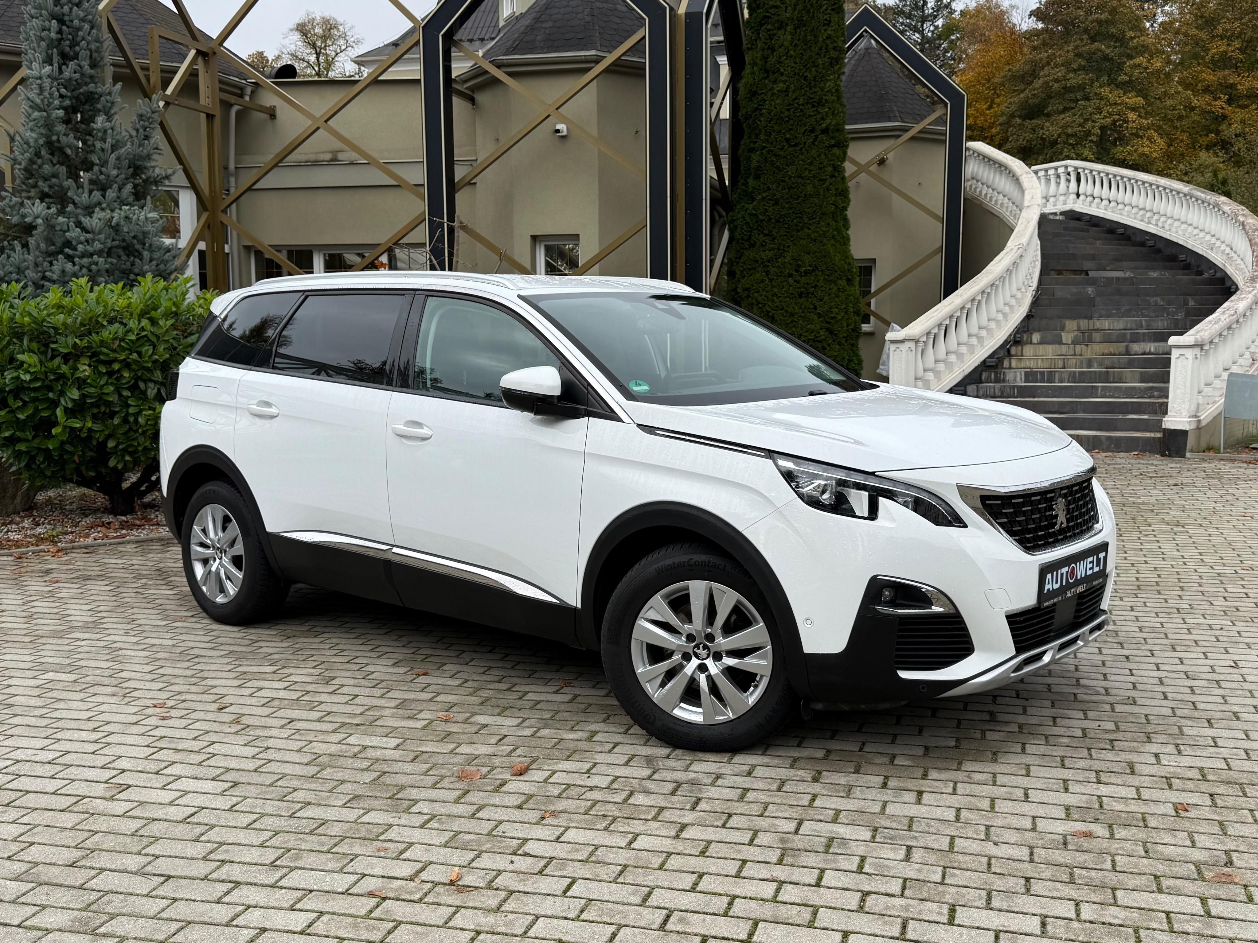 Peugeot 5008, 1.2 PT 96kW ALLURE /2017/TAŽNÉ