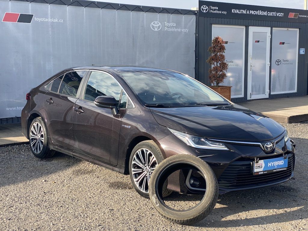 Toyota Corolla, 1.8HSD, ČR, Style Tech, záruka