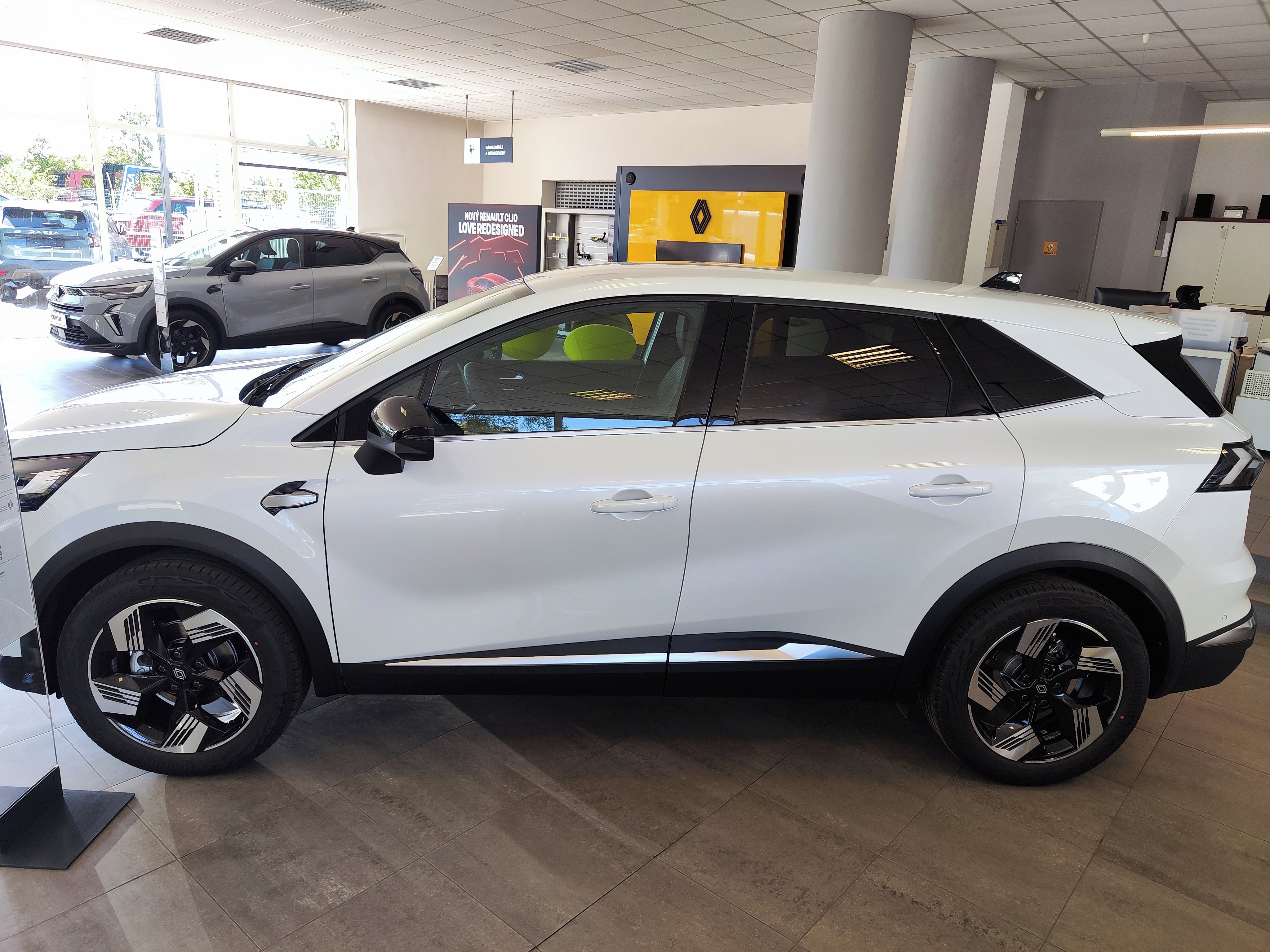 Renault Symbioz, Techno mild hybrid 140 - fotka 5