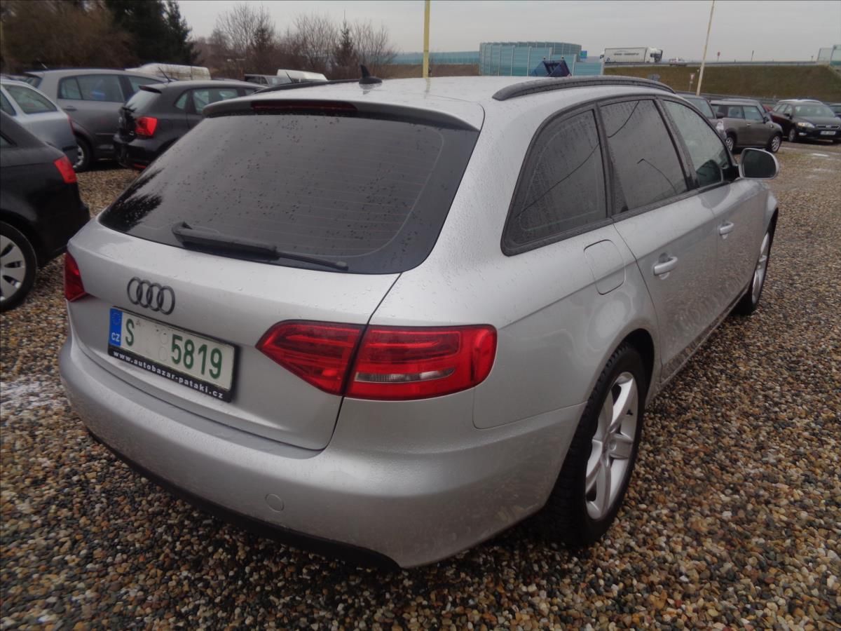 Audi A4, 1,8 - fotka 5