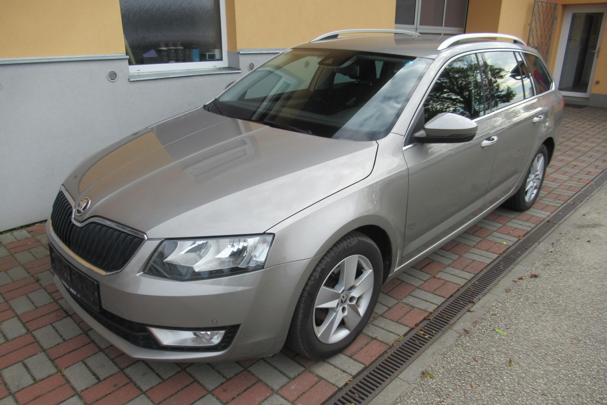 Škoda Octavia, 1.6 TDi 4x4 AUT. KLIMA TAŽNÉ - fotka 4