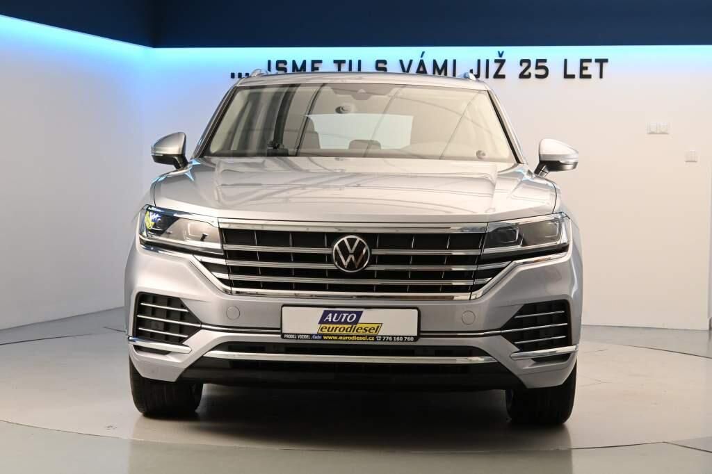 Volkswagen Touareg, 3.0 4Motion LED ACC Vzduch Taž - fotka 3