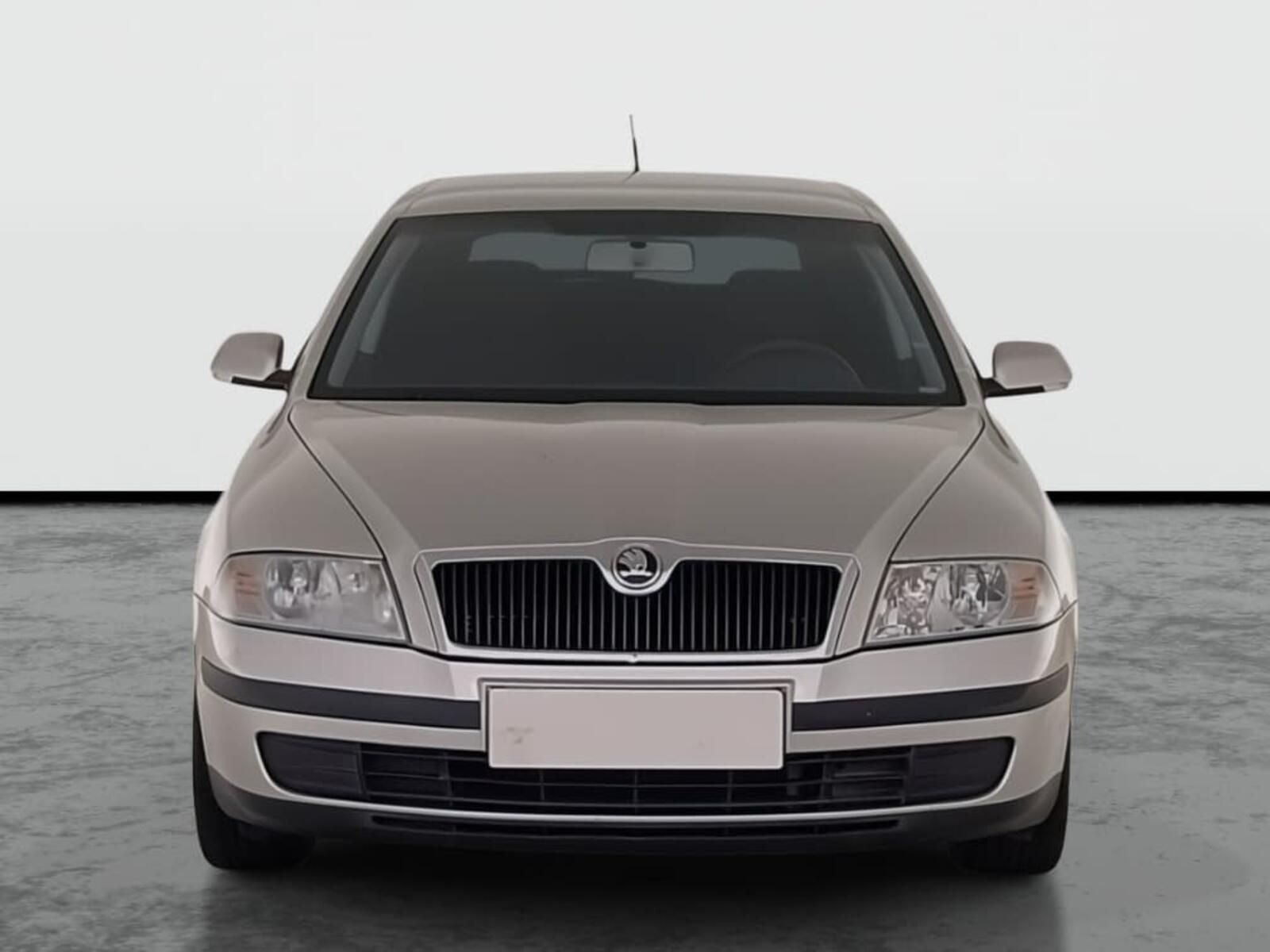 Škoda Octavia, 1.9 TDI, Ambiente Plus, Klima - fotka 2
