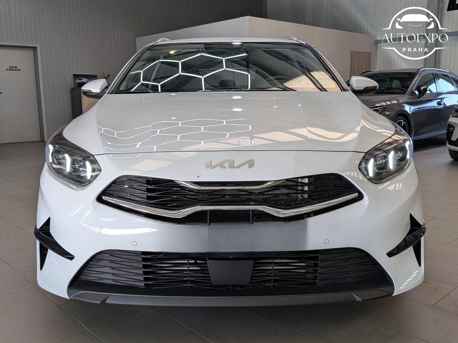Kia Cee´d, SW 1.5 DCT Ultimate*LED*KAMERA - fotka 2