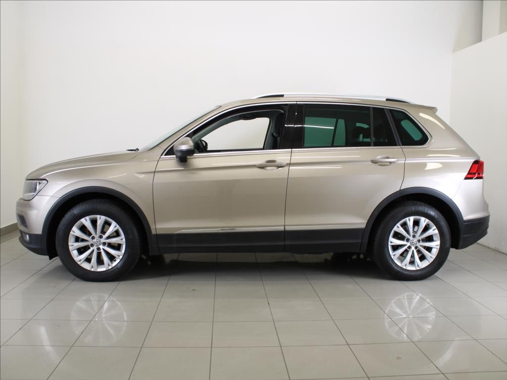Volkswagen Tiguan, 1,5 TSI 96kW Comfort DPH ČR - fotka 5