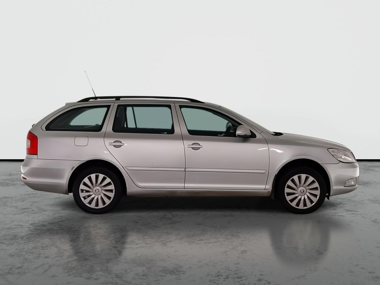 Škoda Octavia, 1.9 TDI 4x4, Ambiente, 4X4 - fotka 6
