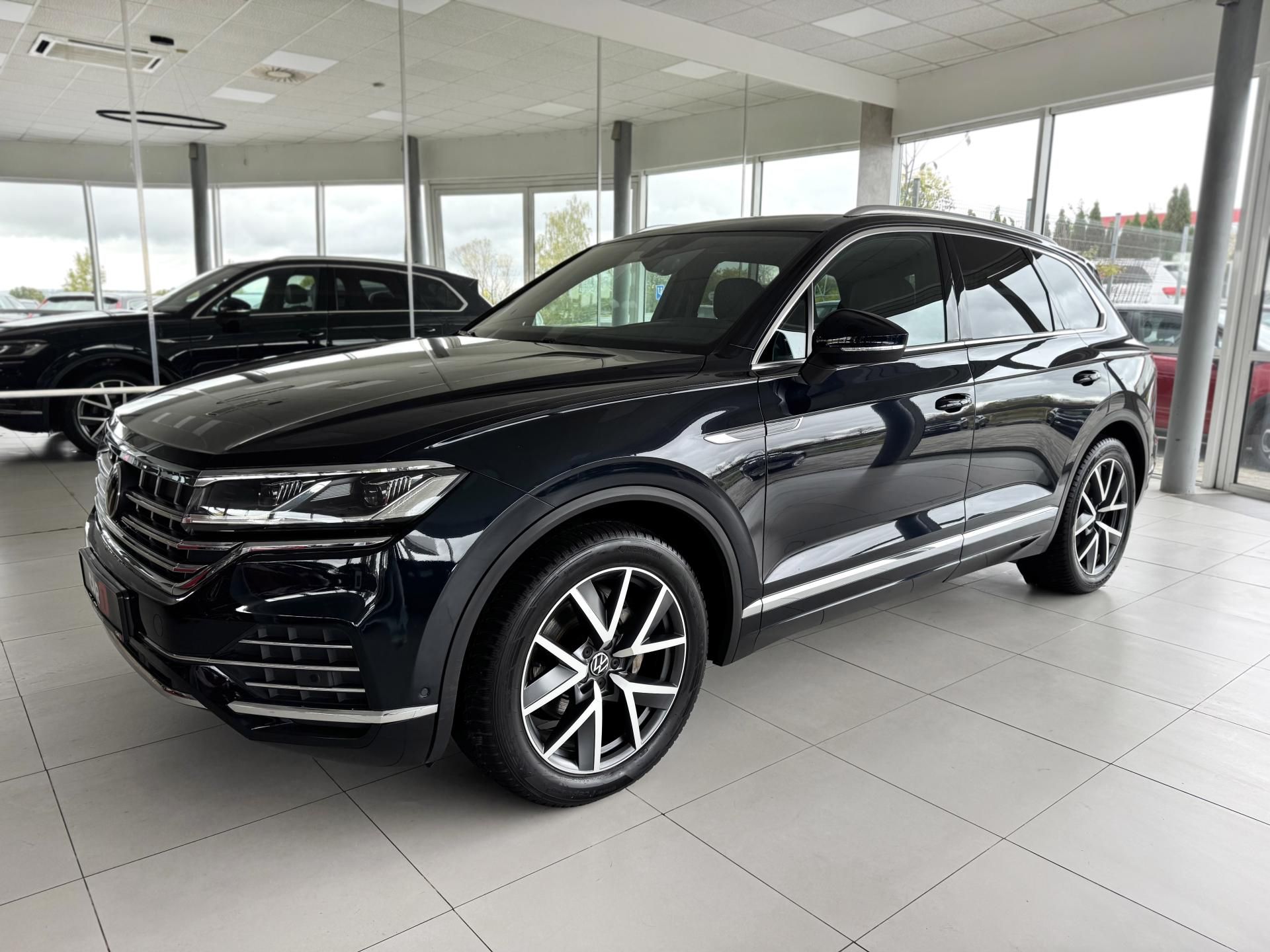 Volkswagen Touareg, 3,0TDI 210kW*Discover*Vzduch - fotka 2
