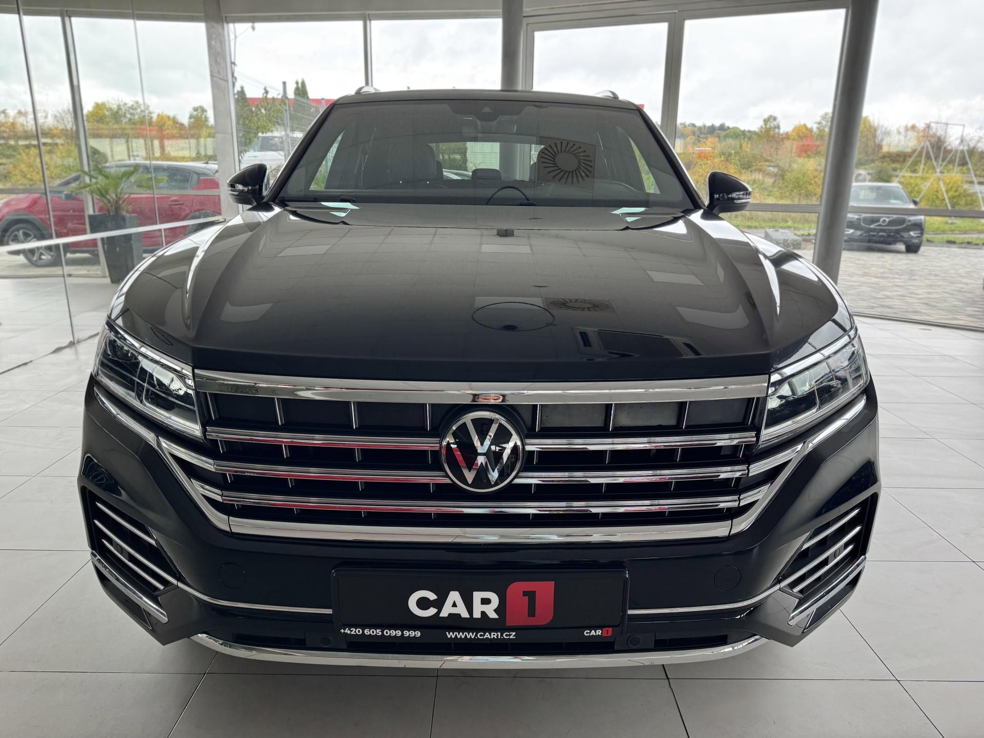 Volkswagen Touareg, 3,0TDI 210kW*Discover*Vzduch - fotka 3