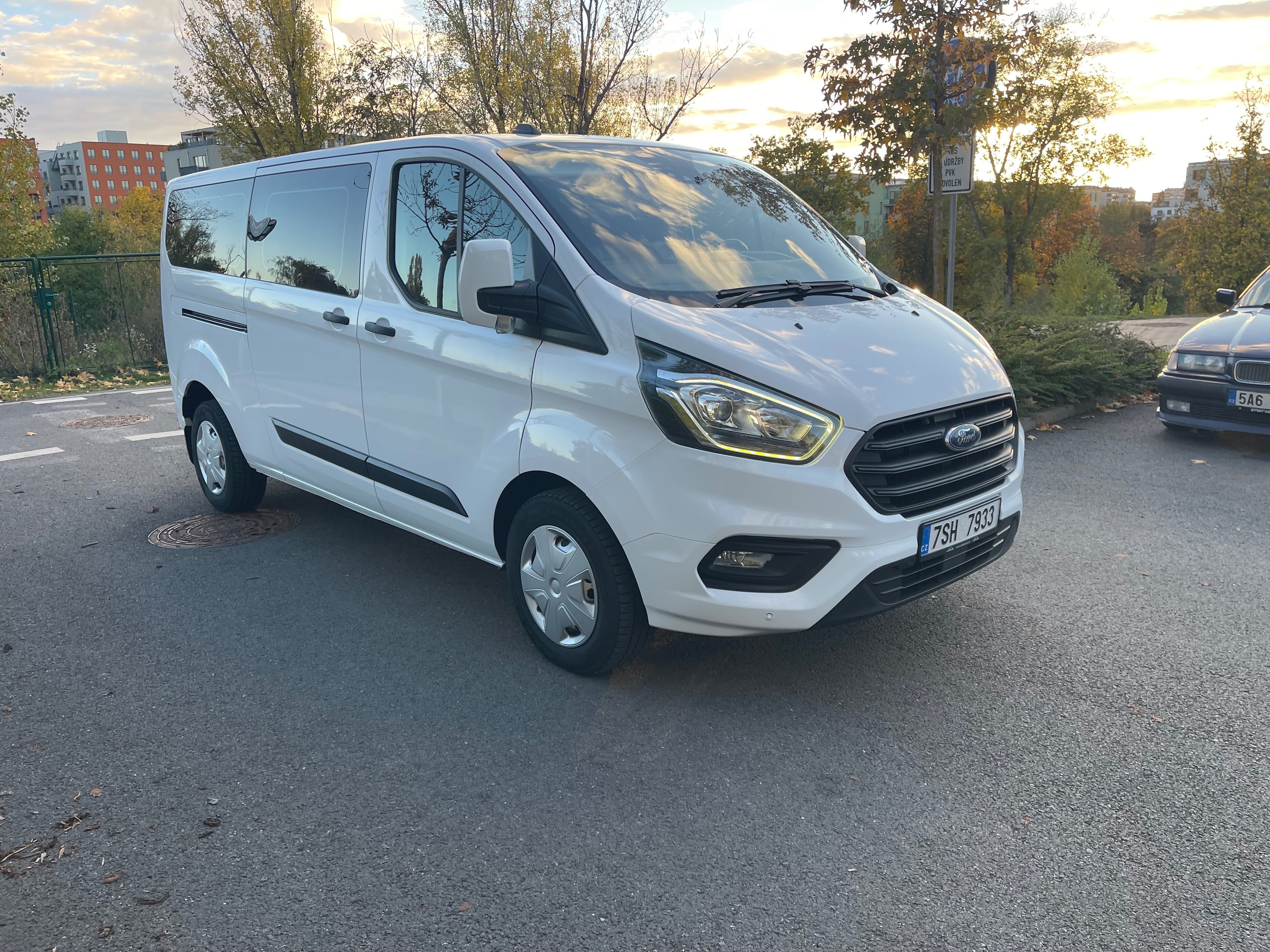 Ford Transit Custom, 2.0 TDCI 96 KW, 9 mist, Long - fotka 5
