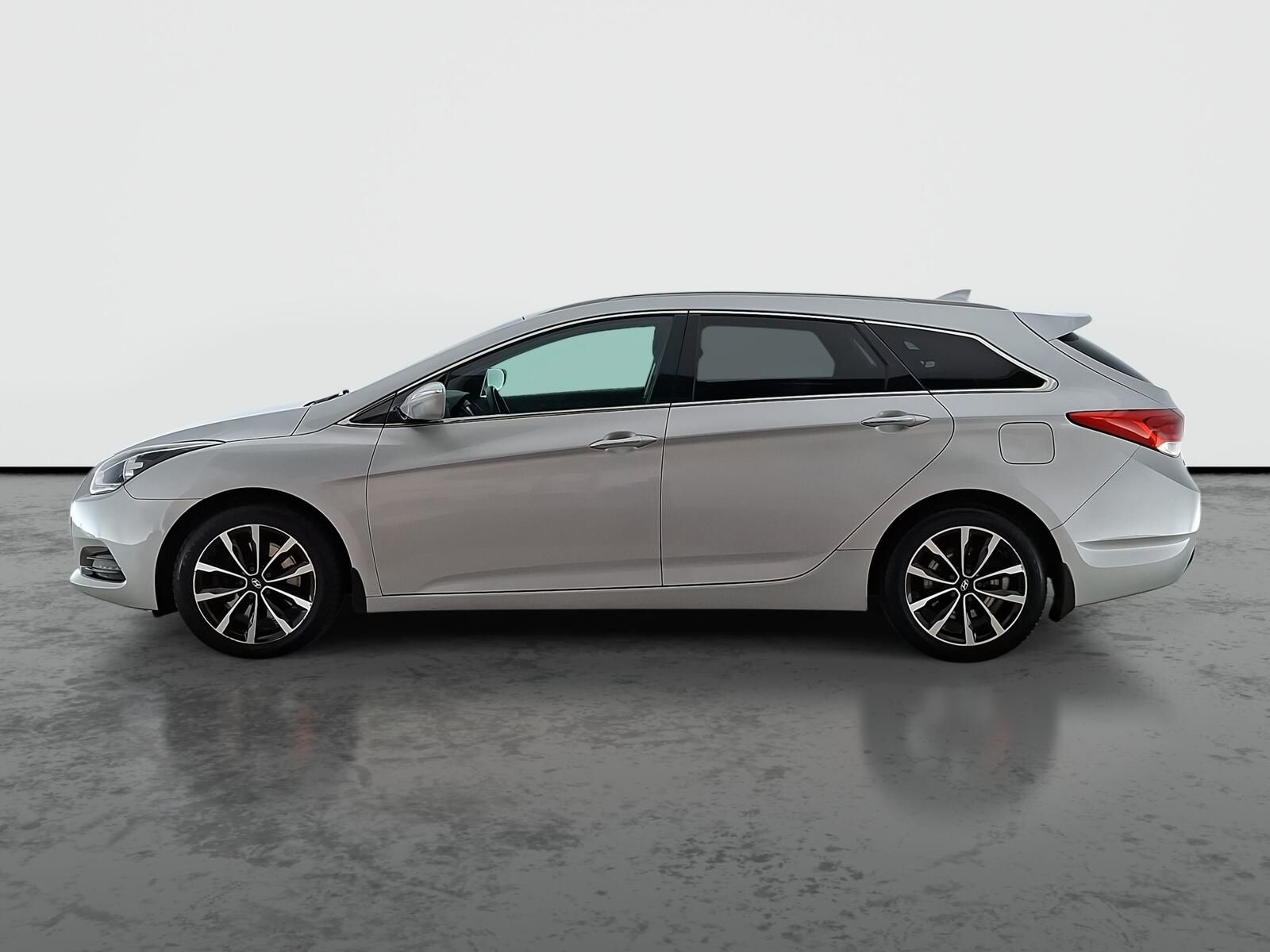 Hyundai i40, 1.7 CRDi, Automat, Serv.kniha - fotka 3