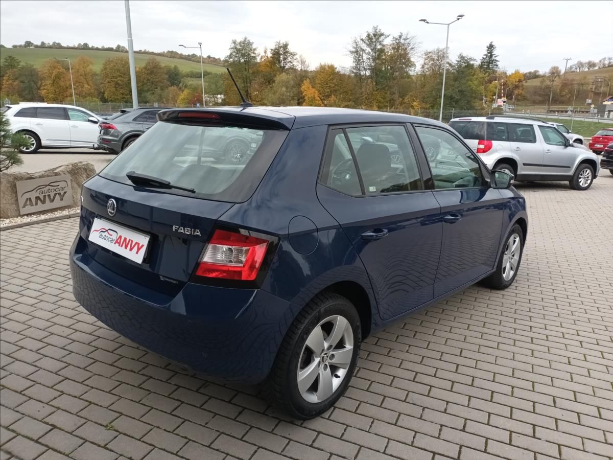 Škoda Fabia, 1,0 TSI,81KW,DIGIKLIMA,TEMPOMA - fotka 5