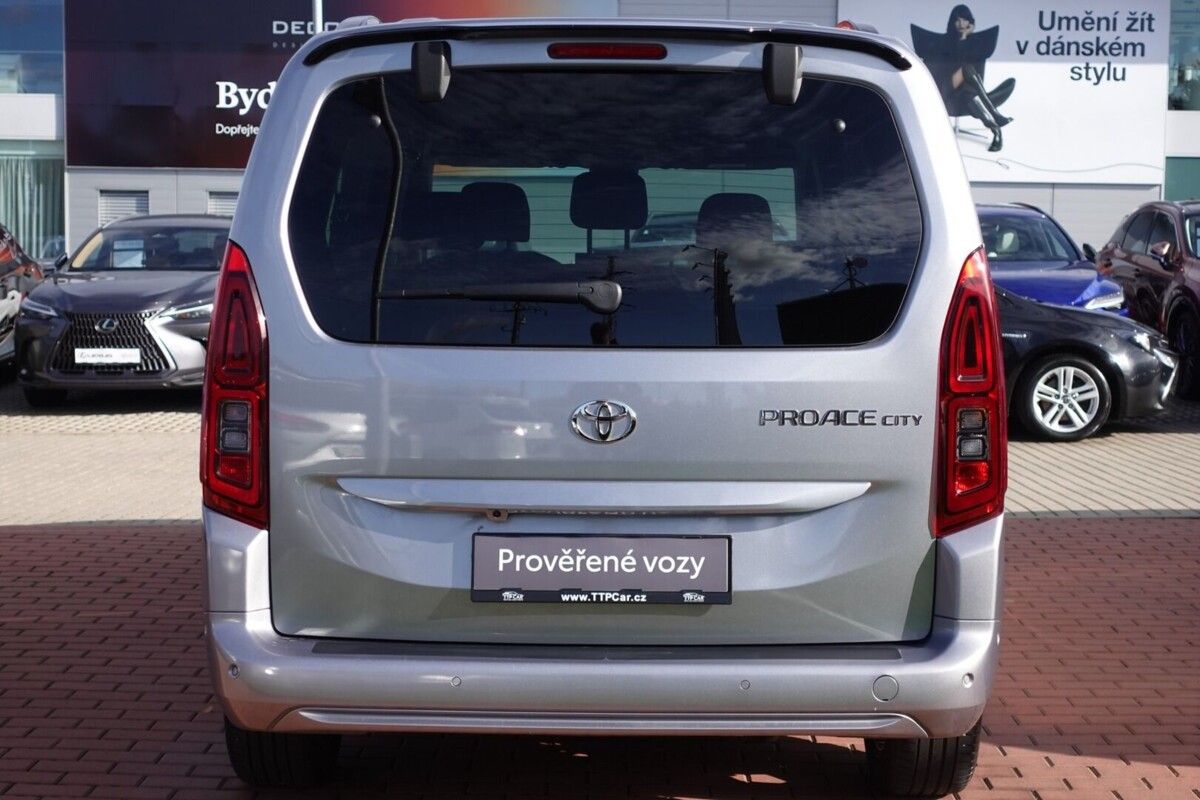 Toyota Proace City Verso, 1,5D-4D 96kW VIP Long VIP 7mís - fotka 5