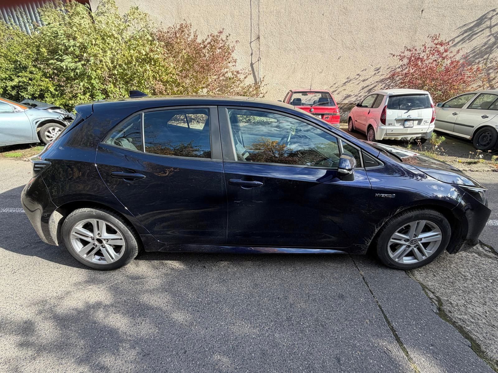 Toyota Corolla, Corolla Hatchback 1.8 Hybrid - fotka 4