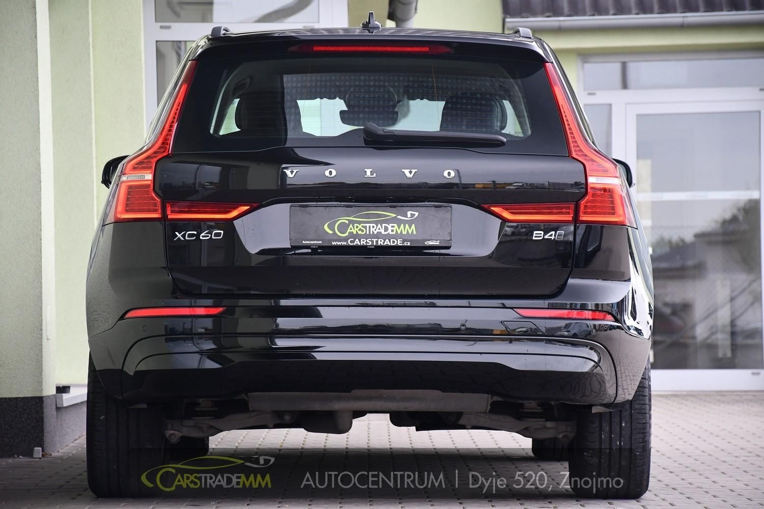 Volvo XC60, B4 AWD - fotka 4