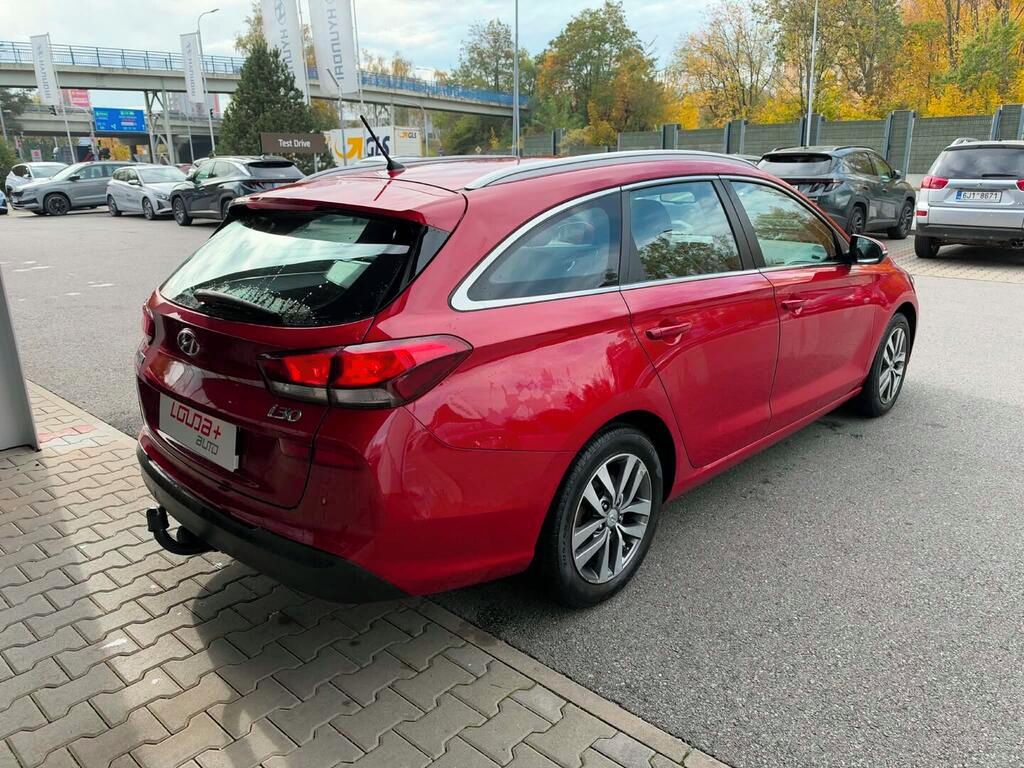 Hyundai i30, Style 1.6 CRDi 81 kW - fotka 2