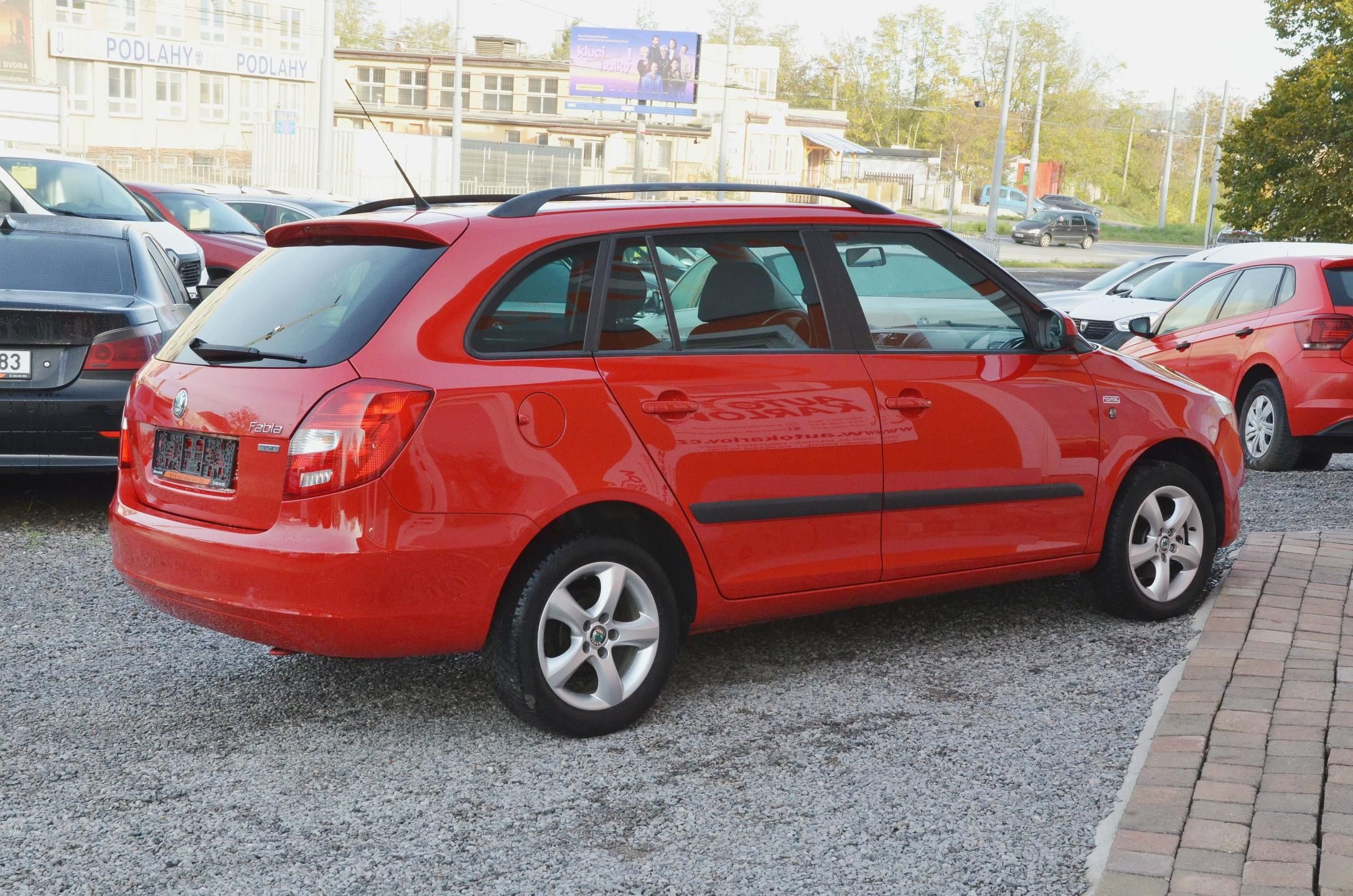 Škoda Fabia, 1.2 TSi 63kW AMBITION / ALU - fotka 6