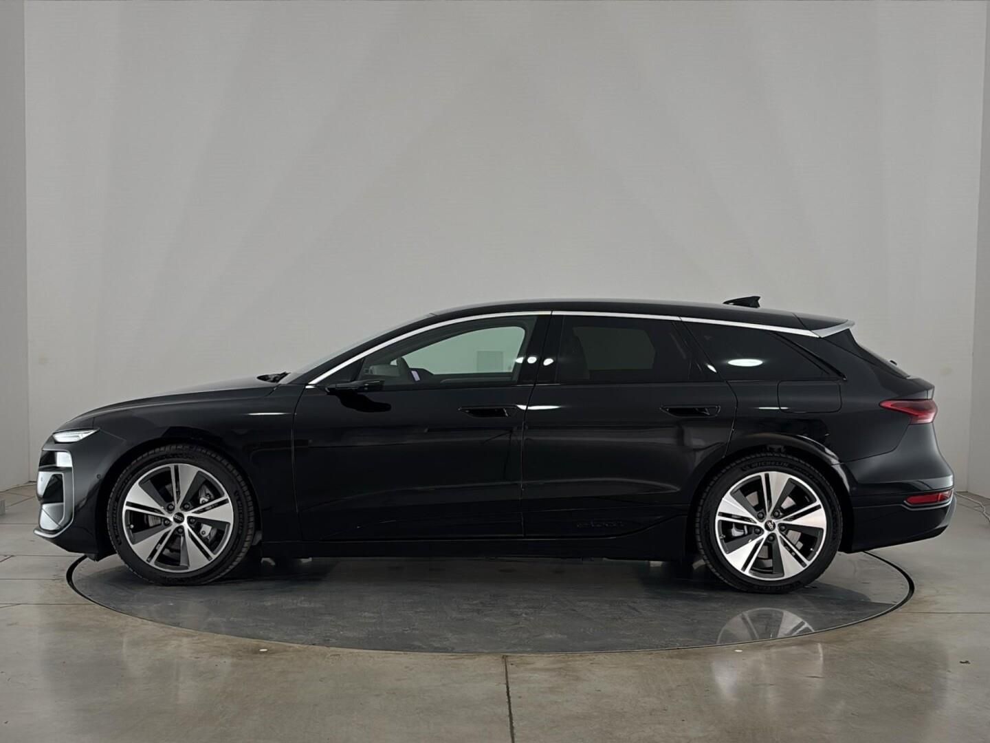 Audi A6 Avant, 0.0 e-tron / 315 kW quattro 10 - fotka 3