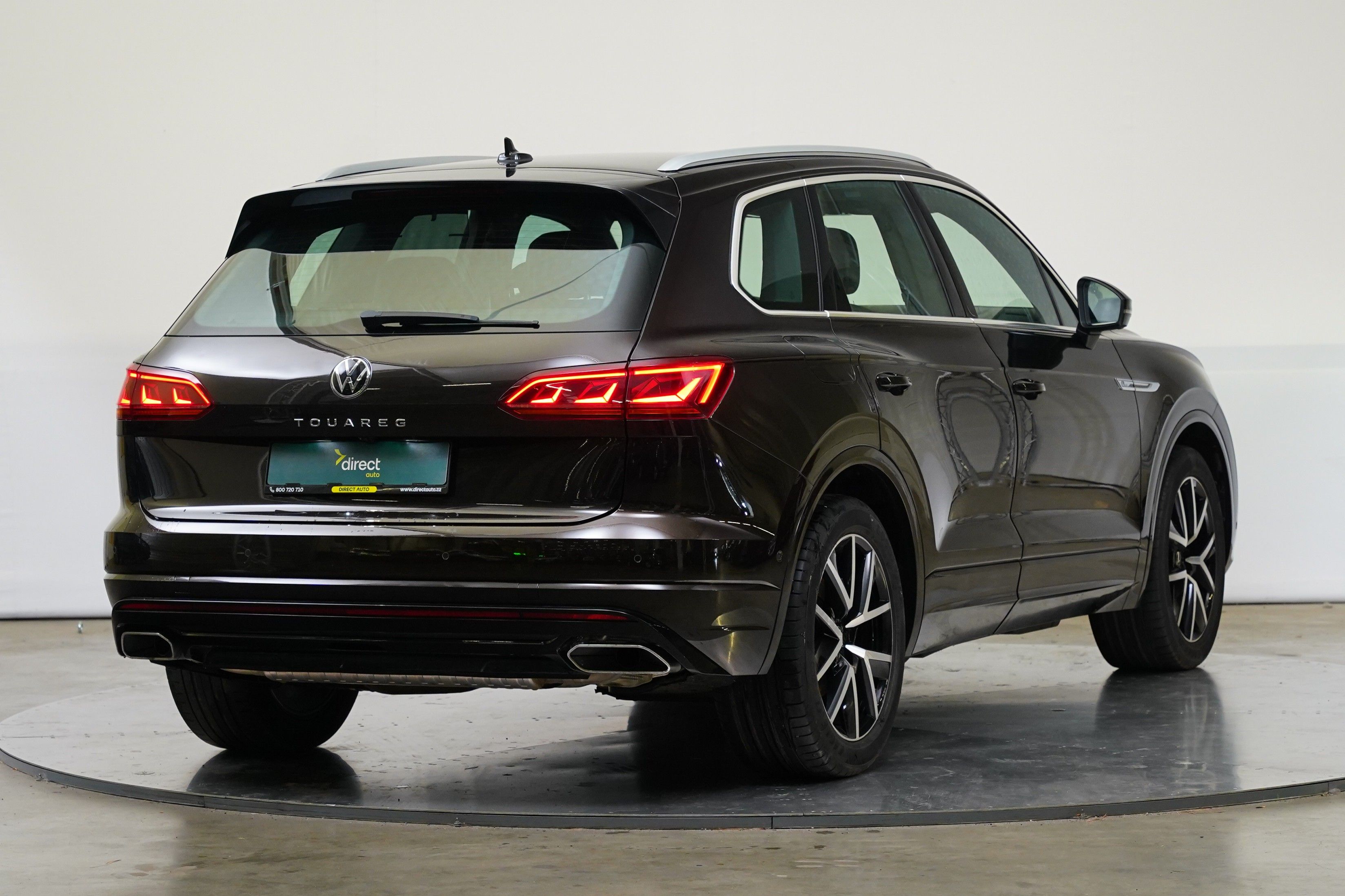 Volkswagen Touareg, 3.0 TDI 210 kW V6 R-Line - fotka 2