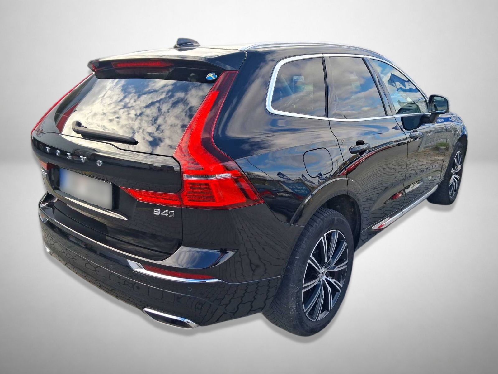 Volvo XC60, B4 AWD, Inscription, 4X4 - fotka 2