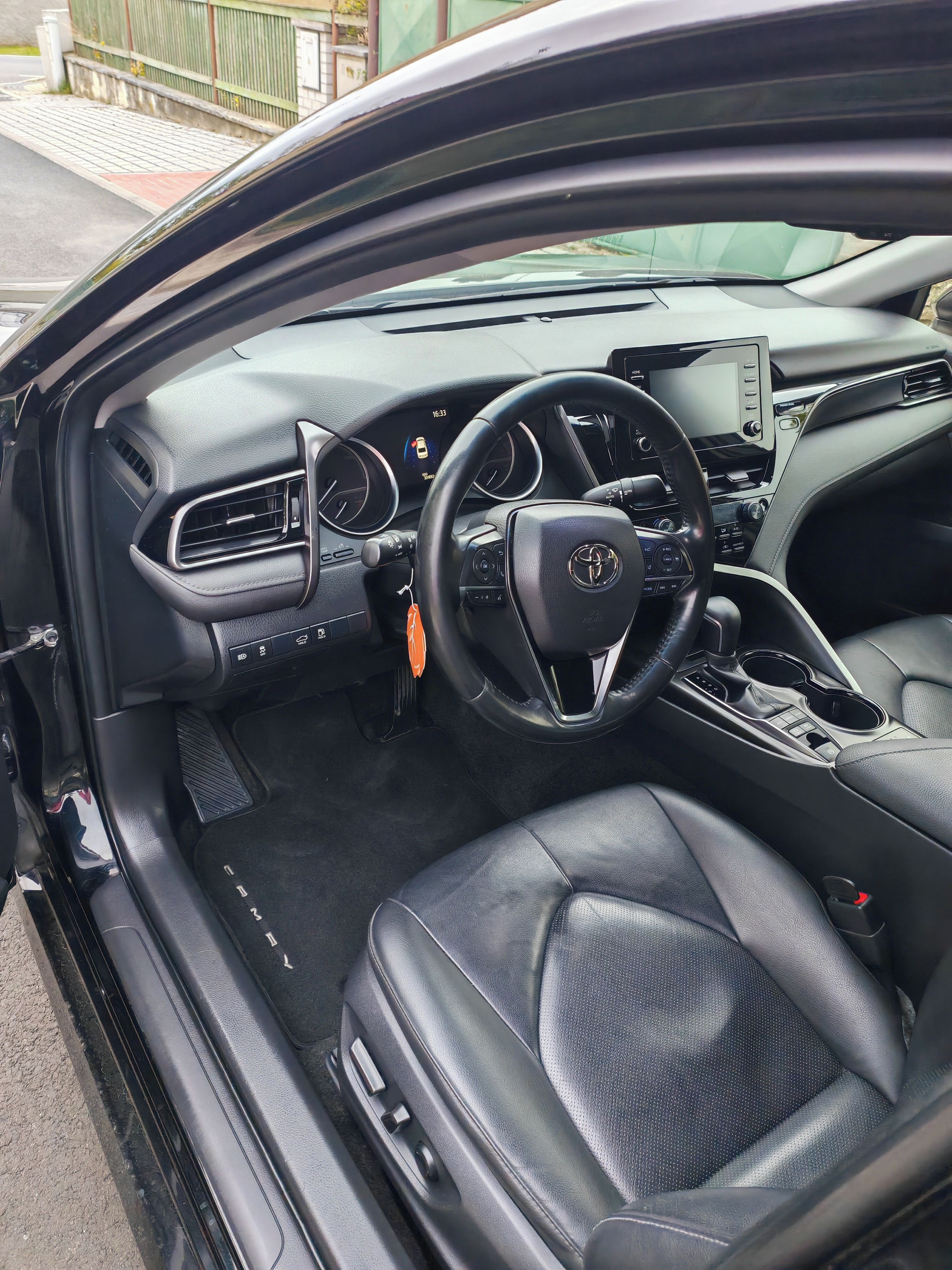 Toyota Camry, 2.5 Hybrid, Executive, FACELIF - fotka 4