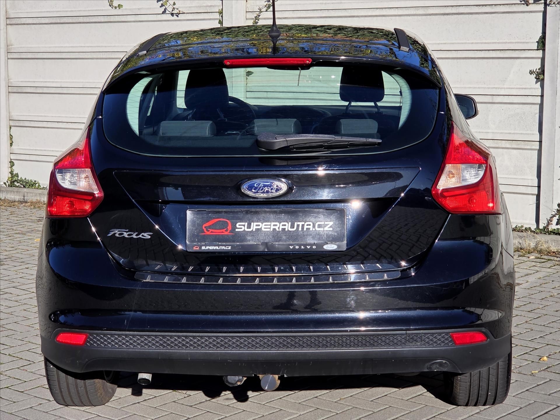 Ford Focus, 1,6 Ti-VCT Tažné z. ČR 2.maj 1 - fotka 5