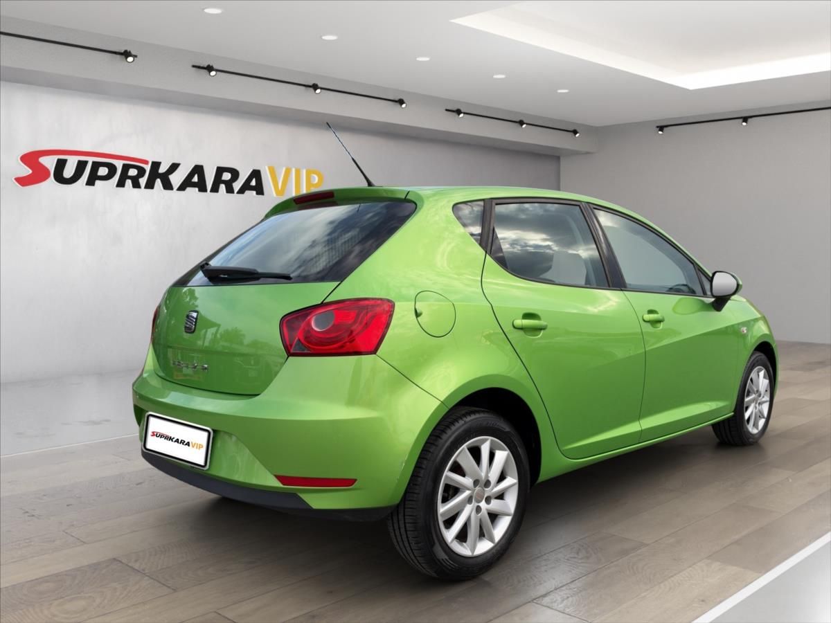 Seat Ibiza, 1,4 16V 63kW Salsa D.Klima*Alu - fotka 5