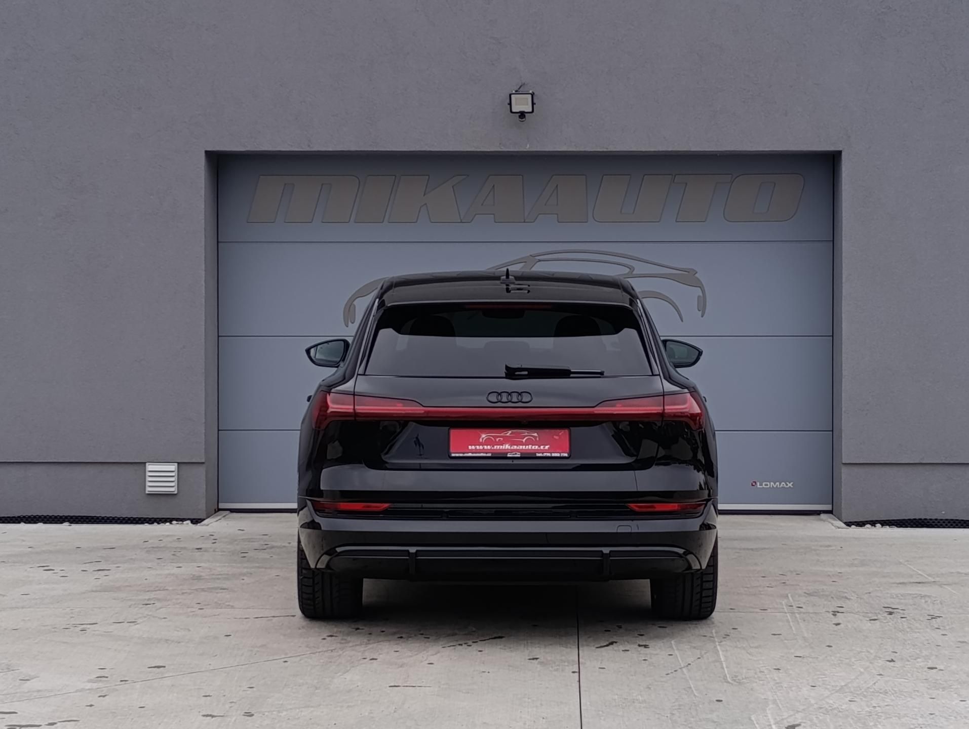 Audi e-tron, 55 300kW QUATTRO S-LINE - fotka 6