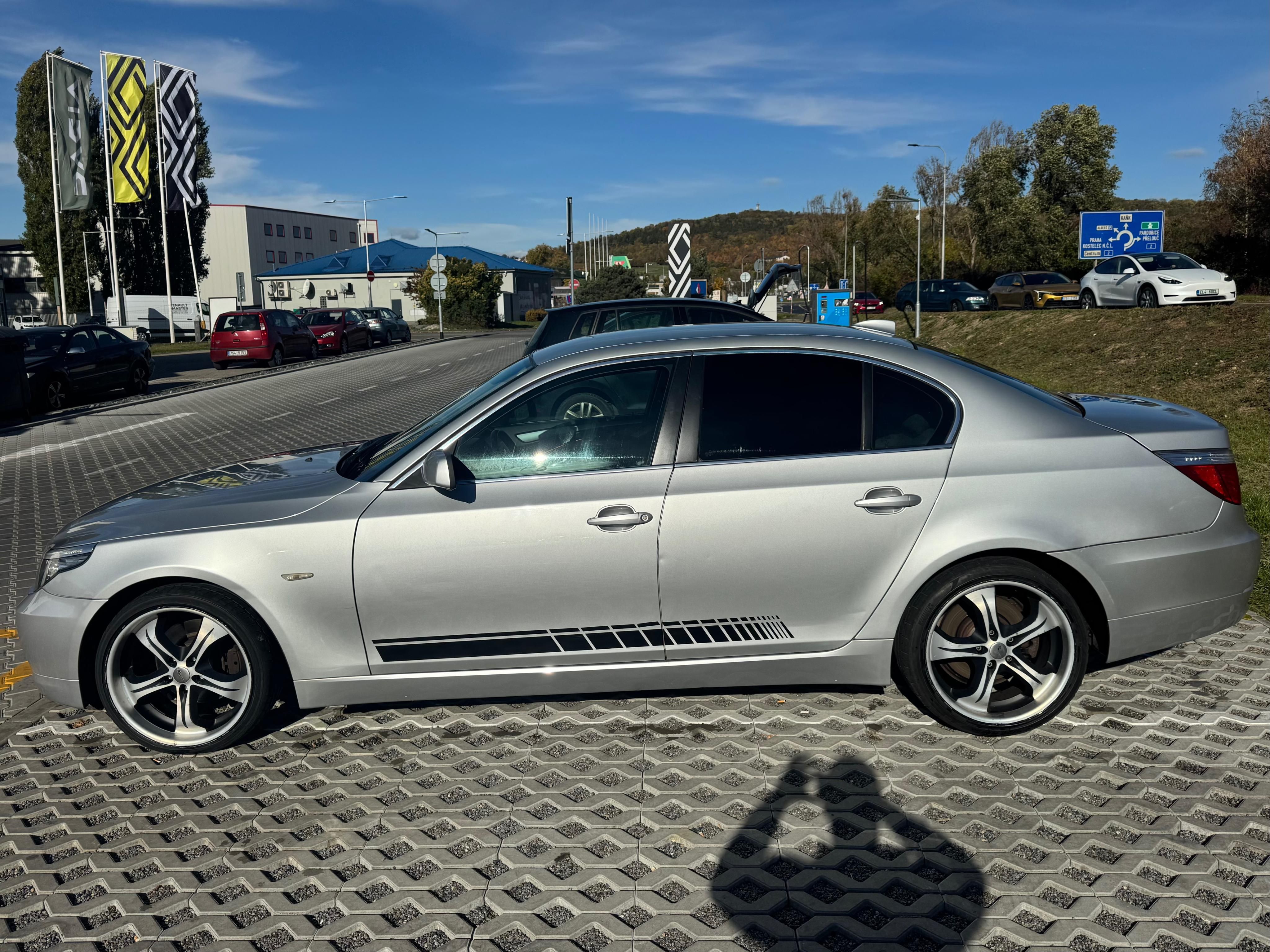 BMW Řada 5, e60 2.5i 140kW.Automat.Facelif - fotka 6