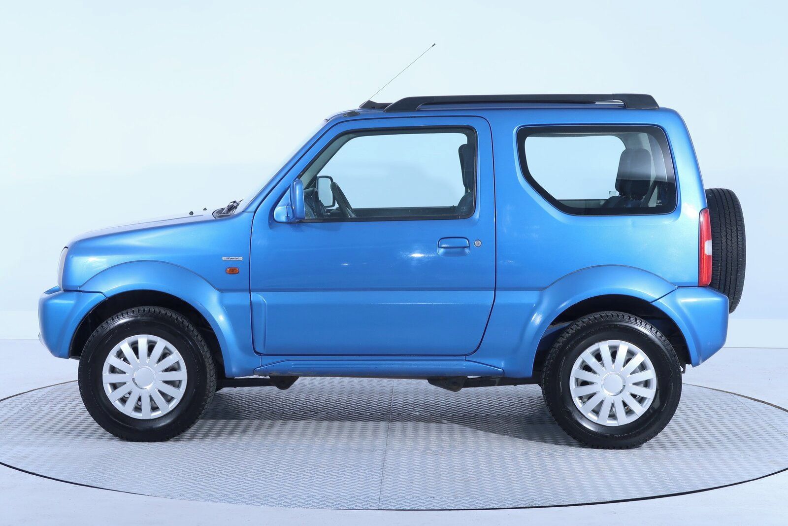 Suzuki Jimny, 1.3 16V, 4X4 - fotka 3
