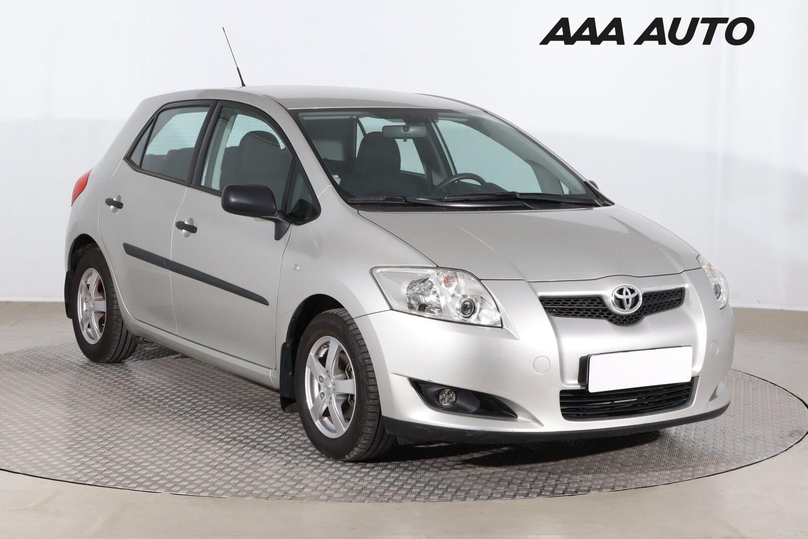Toyota Auris, 1.3 Dual VVT-i, Serv.kniha