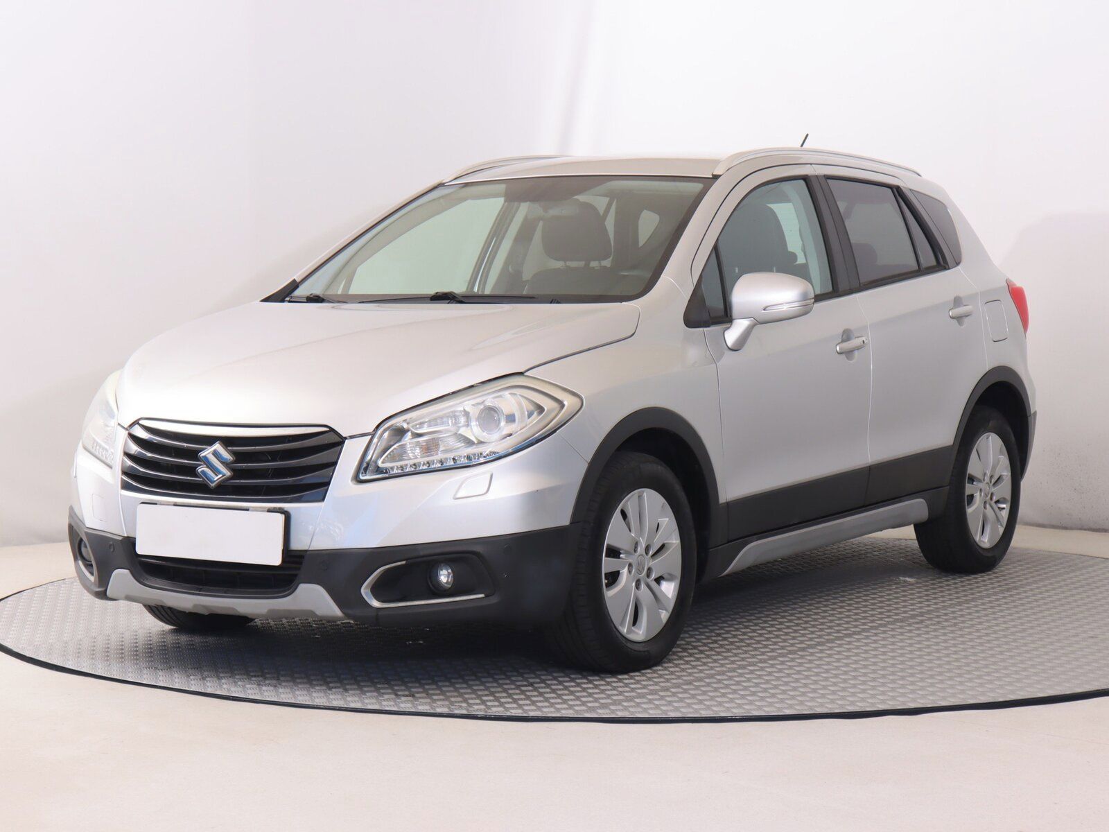 Suzuki SX4 S-Cross, 1.6 DDiS, Serv.kniha - fotka 2