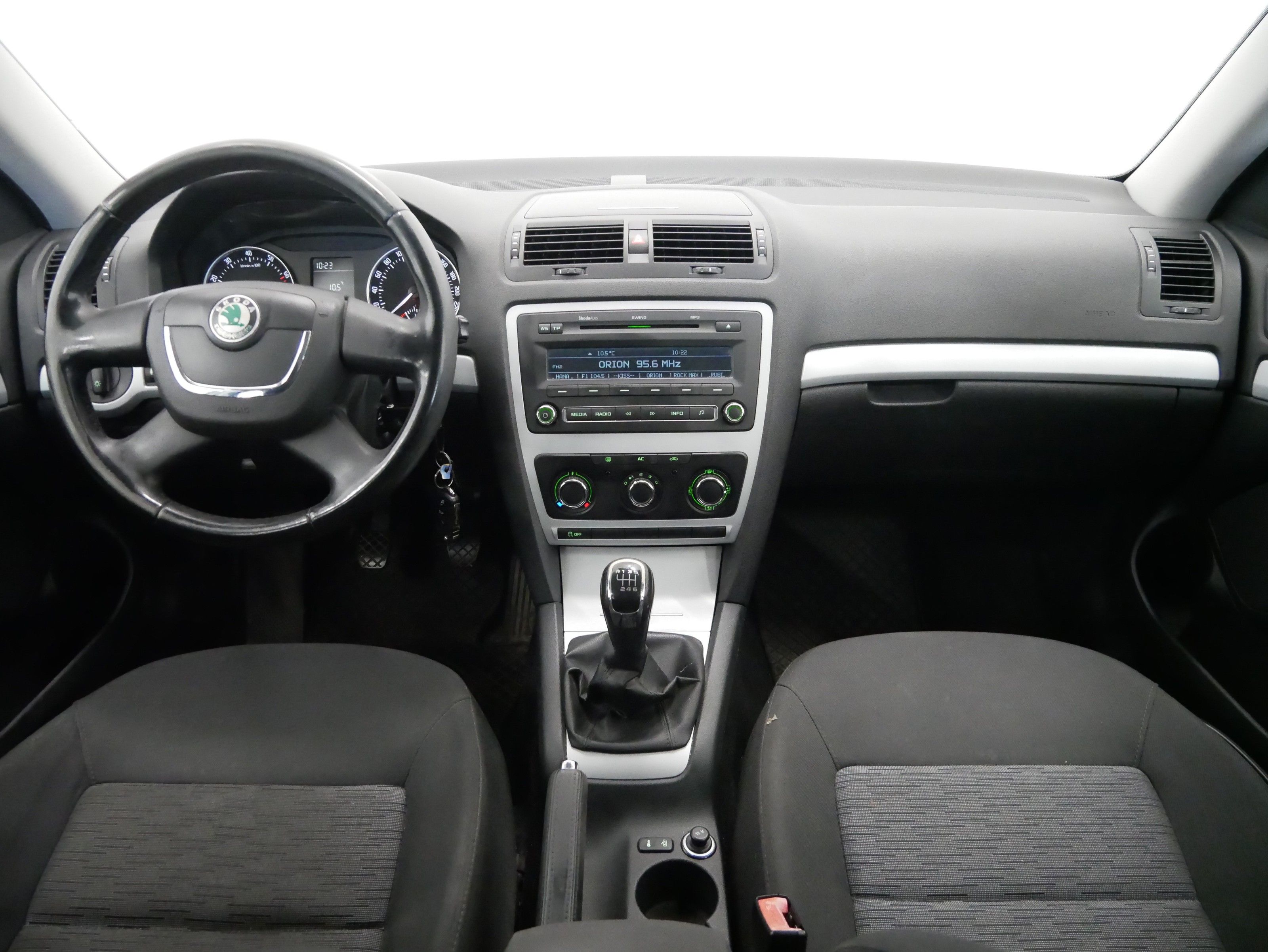 Škoda Octavia, 1.4 TSI 90 kW Ambiente - fotka 6
