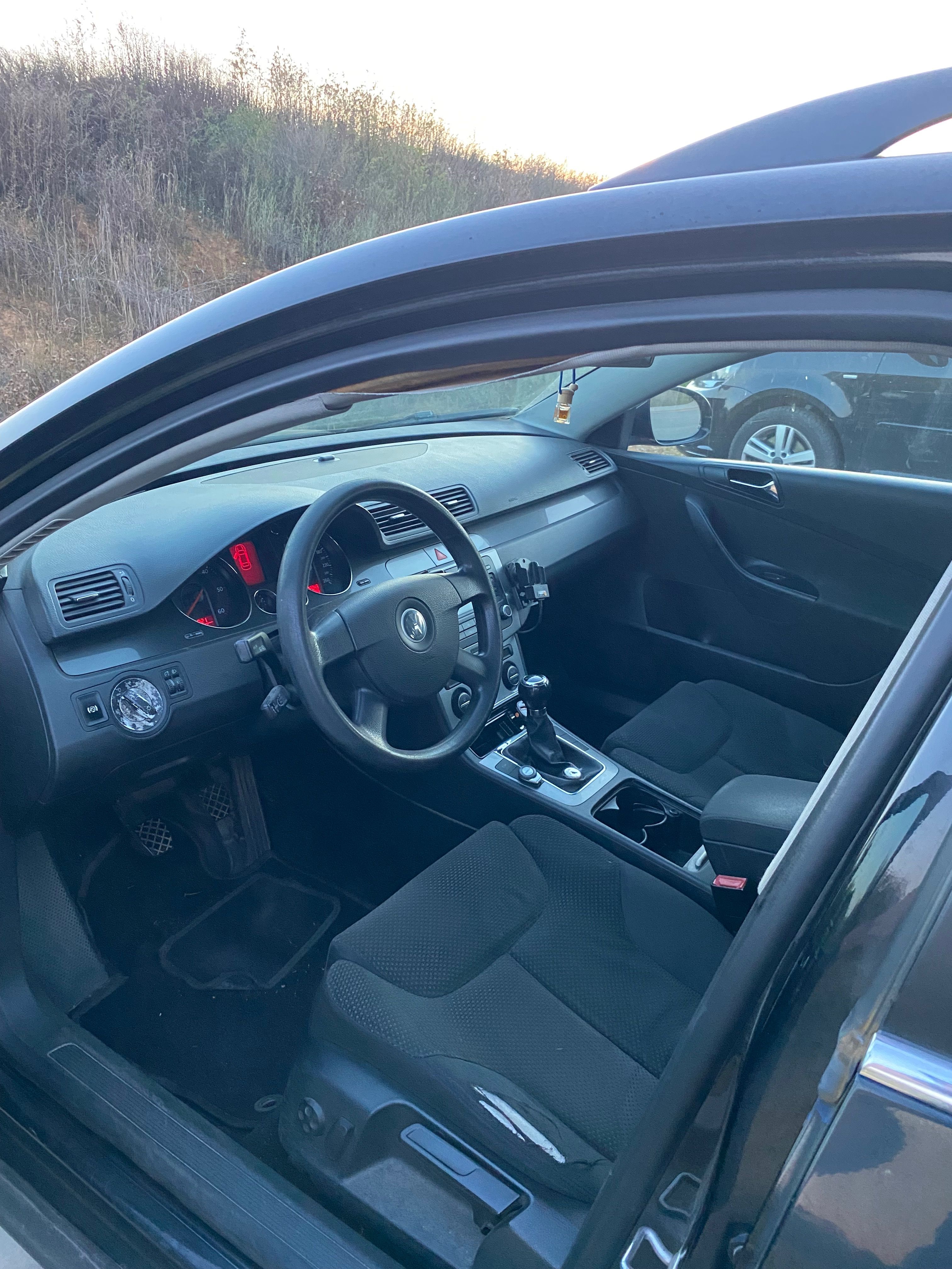 Volkswagen Passat, Passat B6 1.9TDI - fotka 4
