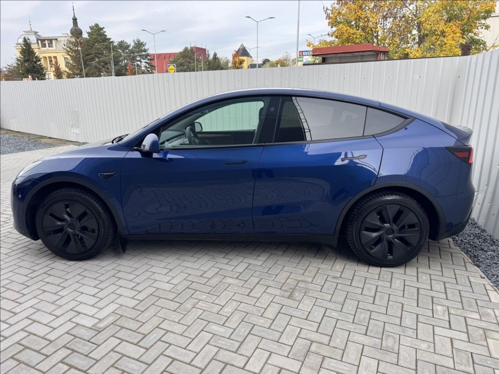 Tesla Model Y, Long Range 1.maj. původ ČR - fotka 4