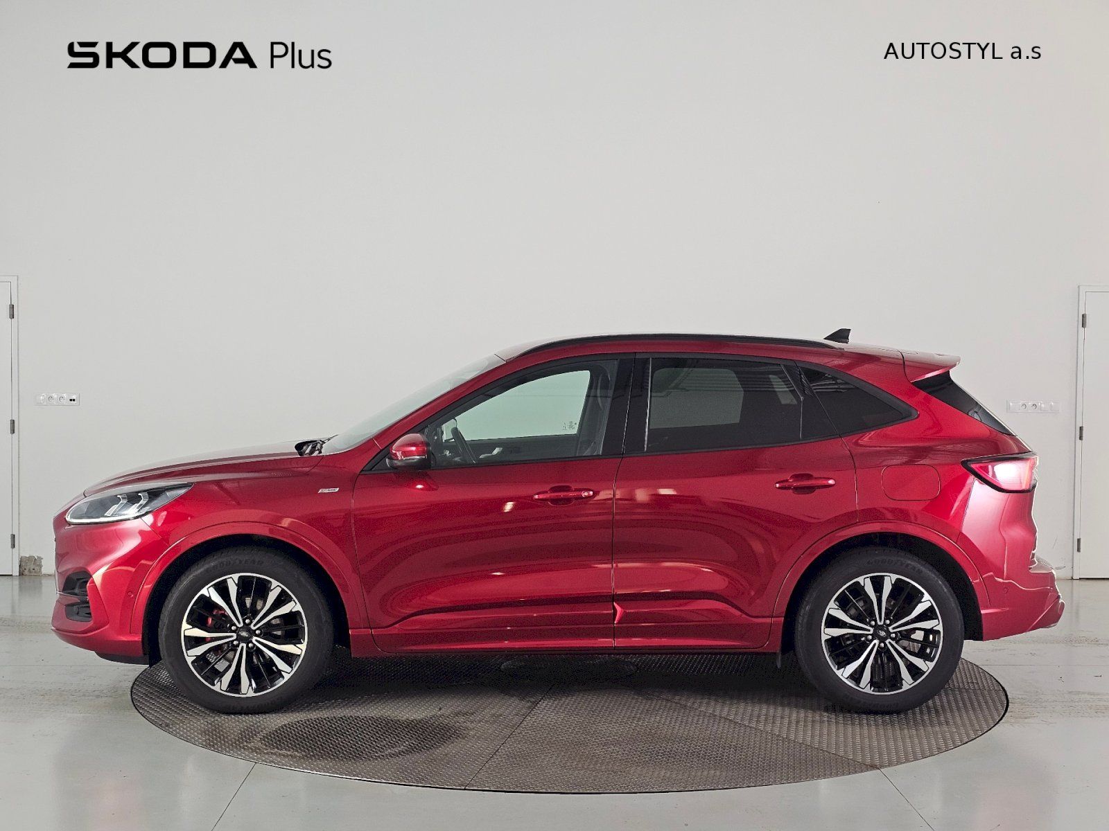 Ford Kuga, 2.0EcoBlue 4X4 140KW ST-Line - fotka 3