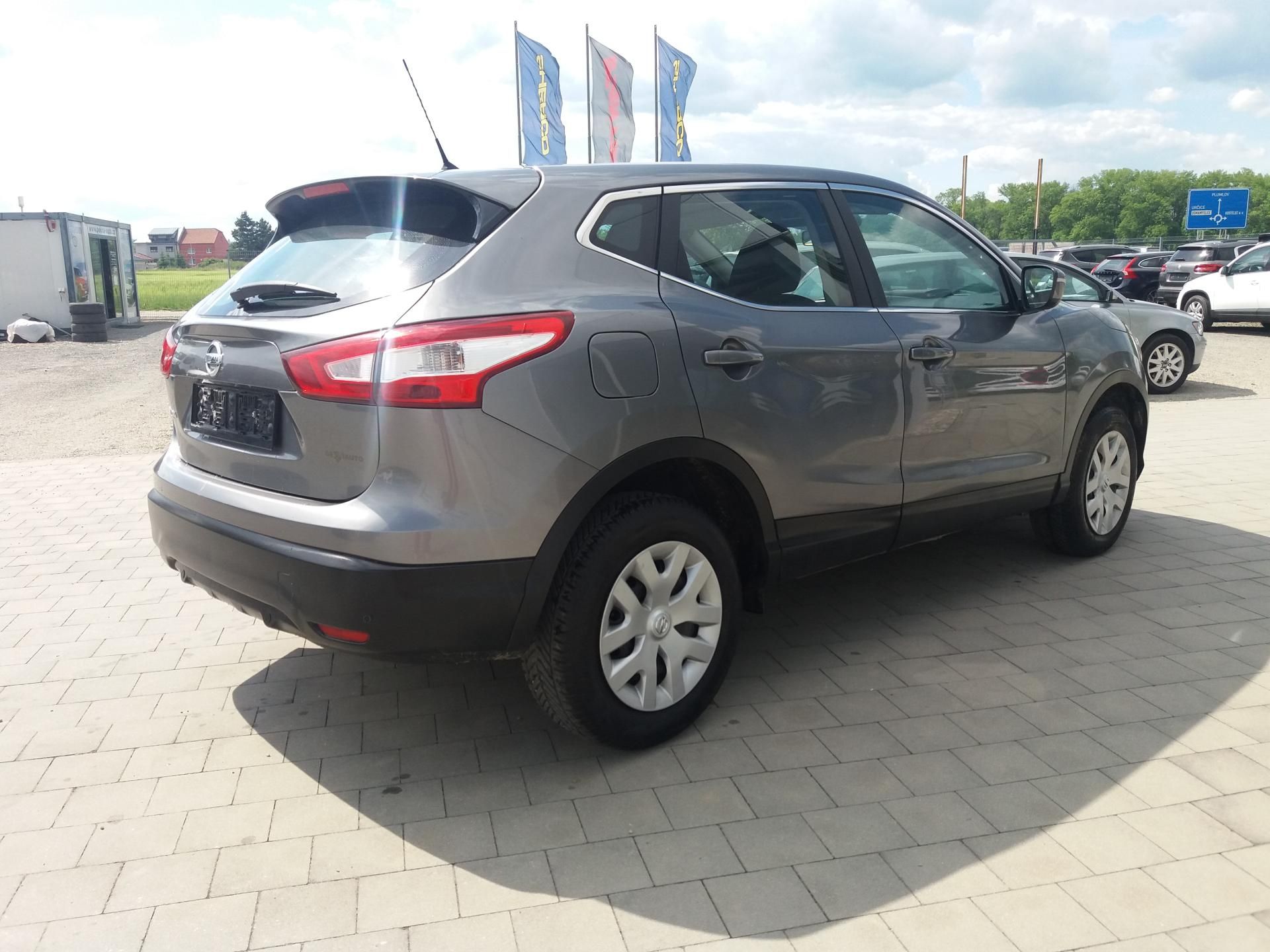 Nissan Qashqai, 1.2DIG-T,Klima,Servi.knížka - fotka 3