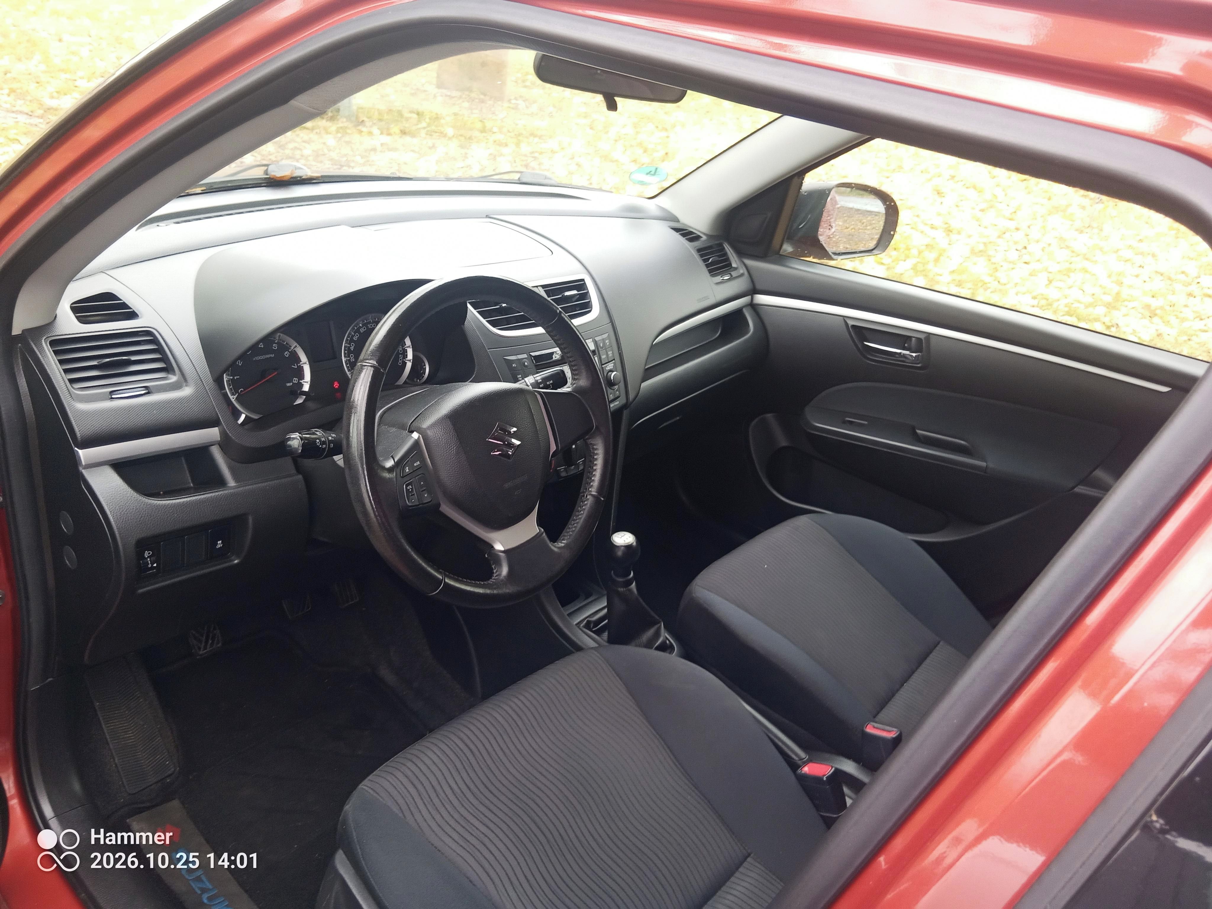 Suzuki Swift, Suzuki Swift 1.2  4x4 69 kW - fotka 6
