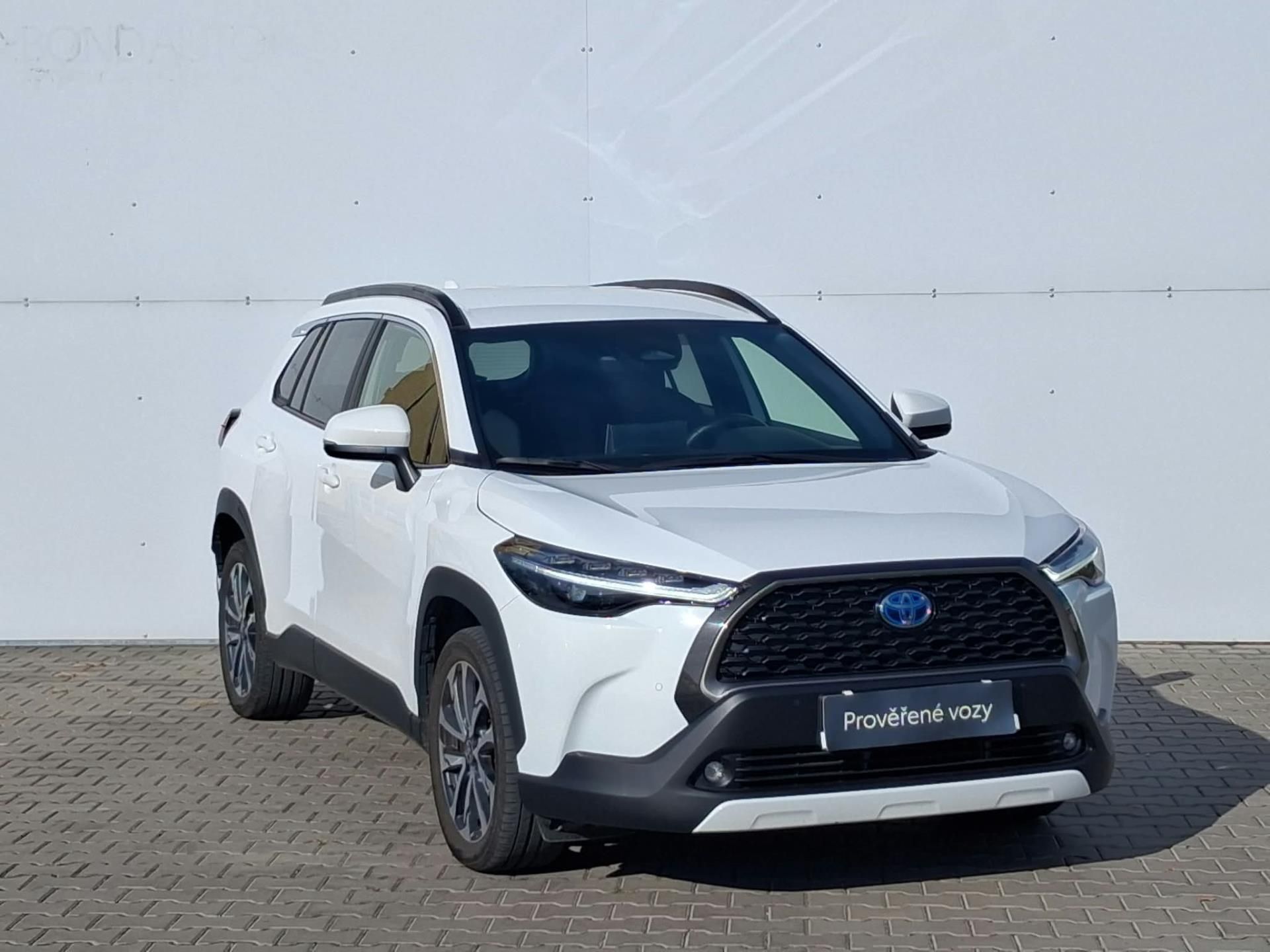 Toyota Corolla Cross, 2.0 HSD e-CVT Style AWD - fotka 6