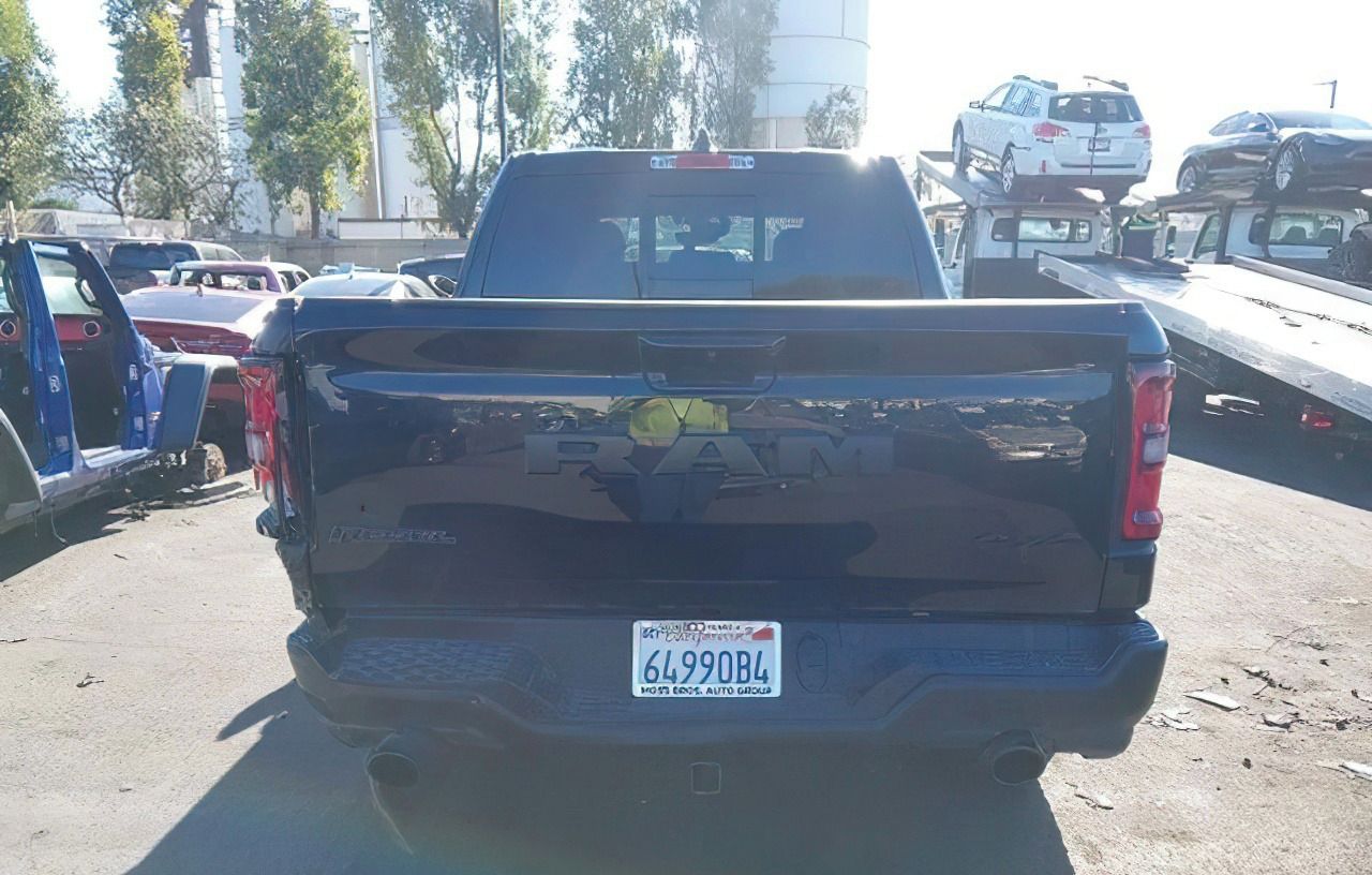 RAM 1500, Auto na cestě - fotka 5