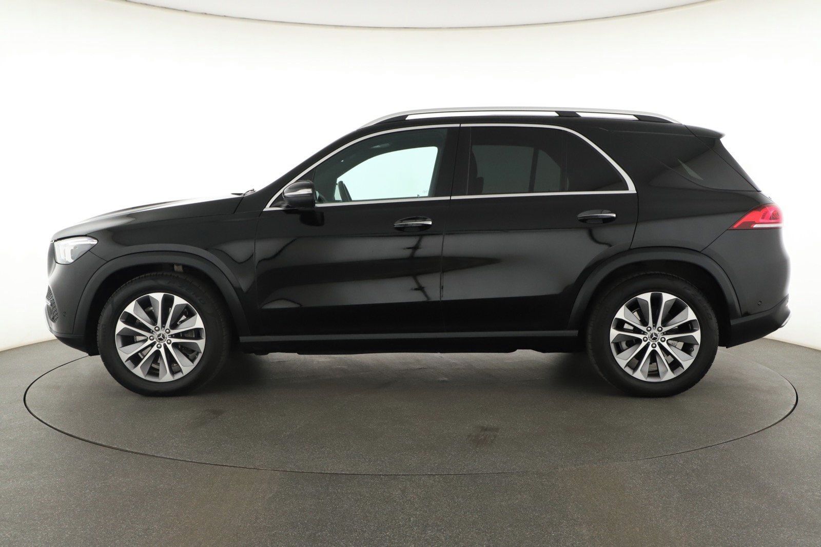 Mercedes-Benz GLE, 300 d - fotka 2