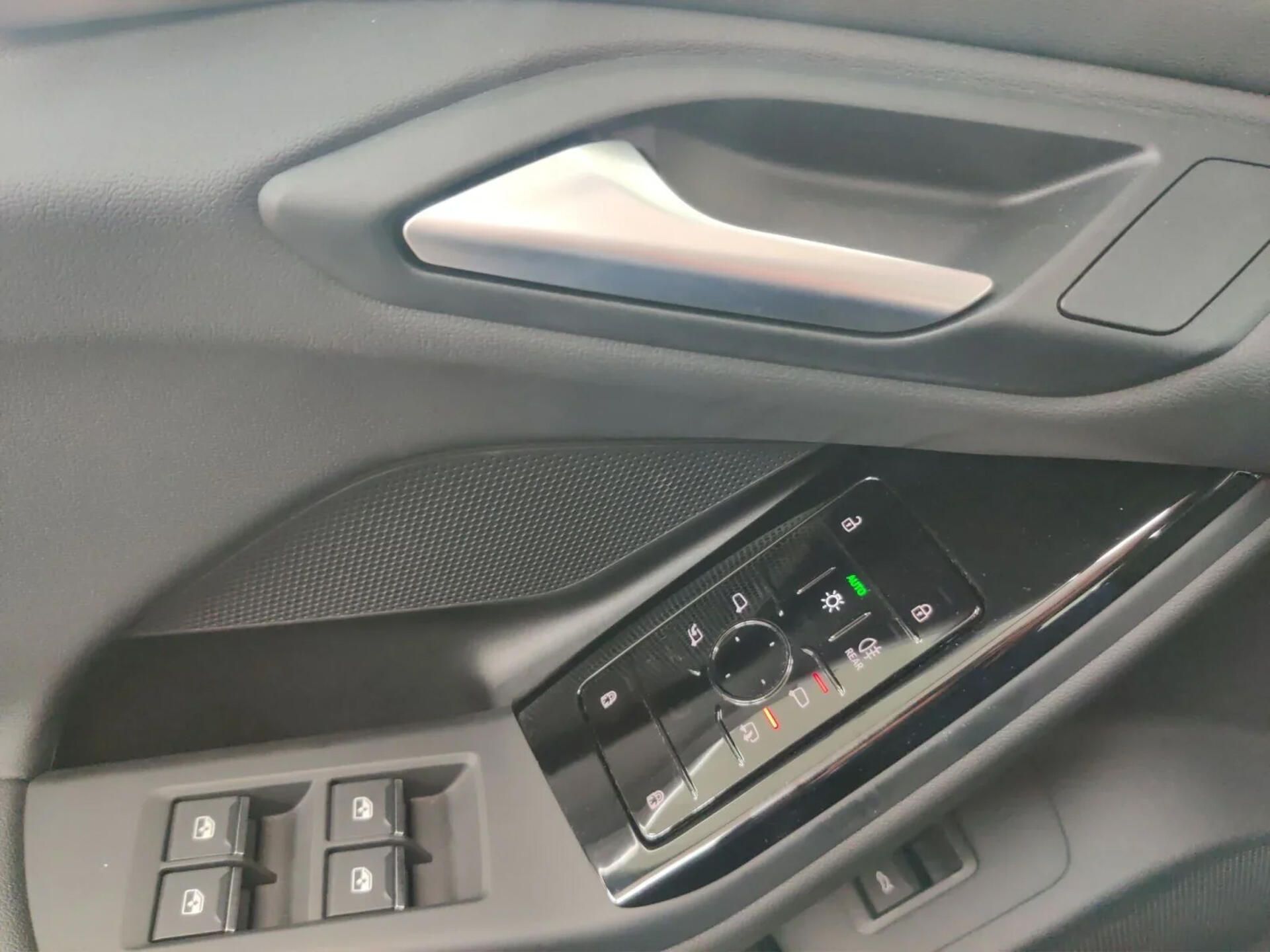 Audi A6, e-tron Perf. Kamera ACC Tep.če - fotka 6