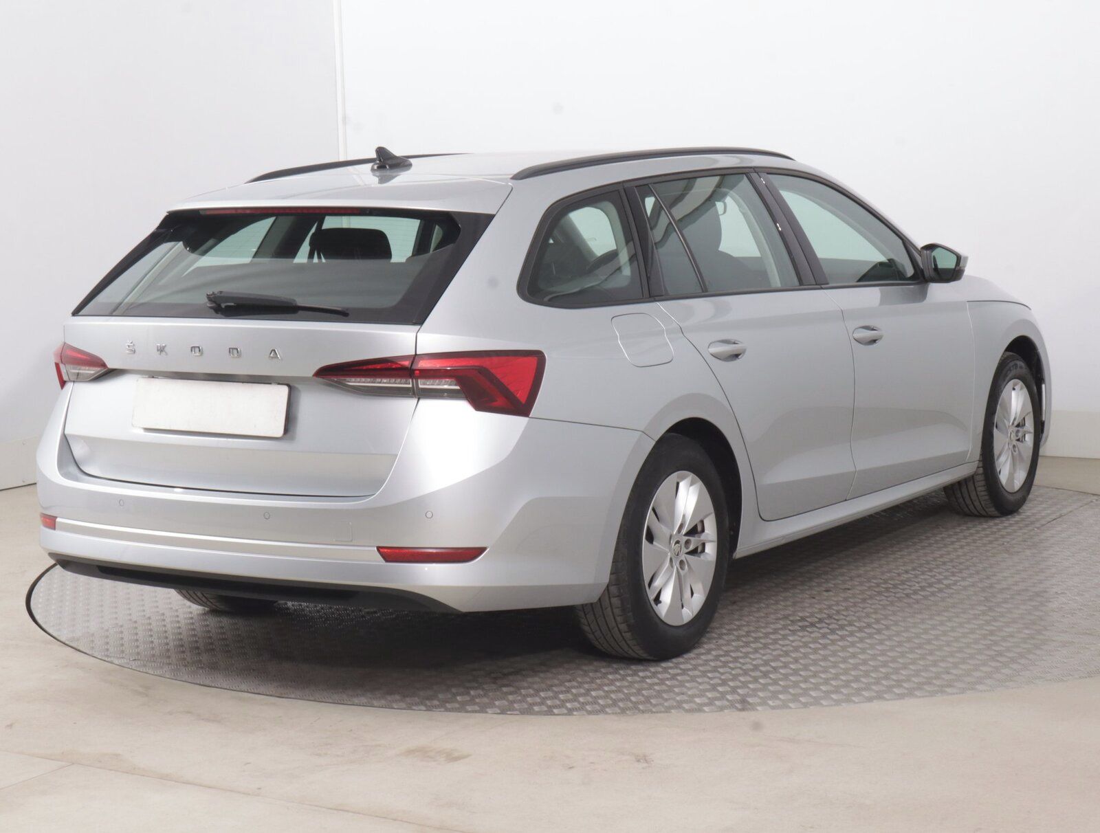 Škoda Octavia, 2.0 TDI, Ambition, ČR,1.maj - fotka 5