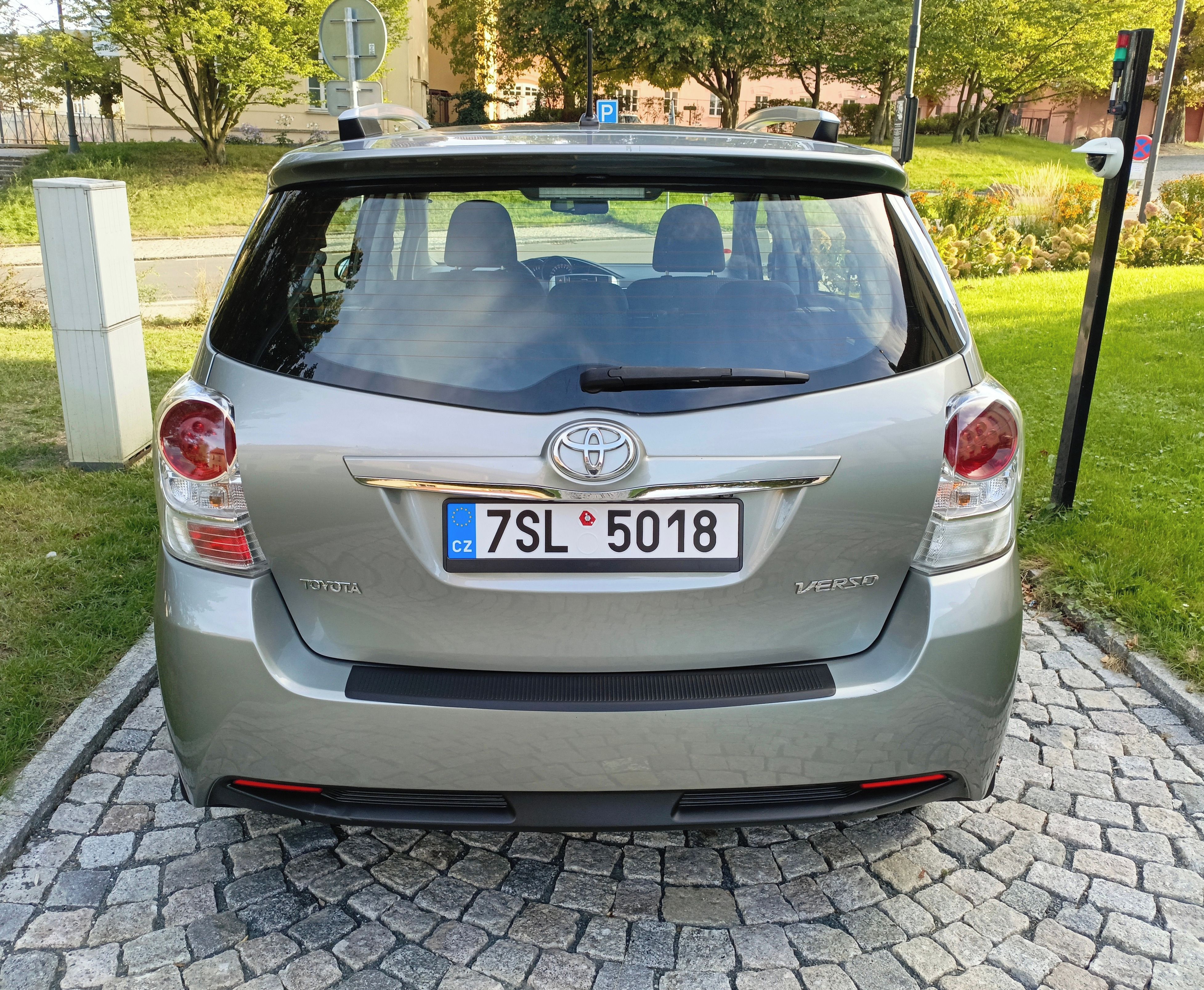 Toyota Verso, benzin AUTOMAT 7mist XENON - fotka 4