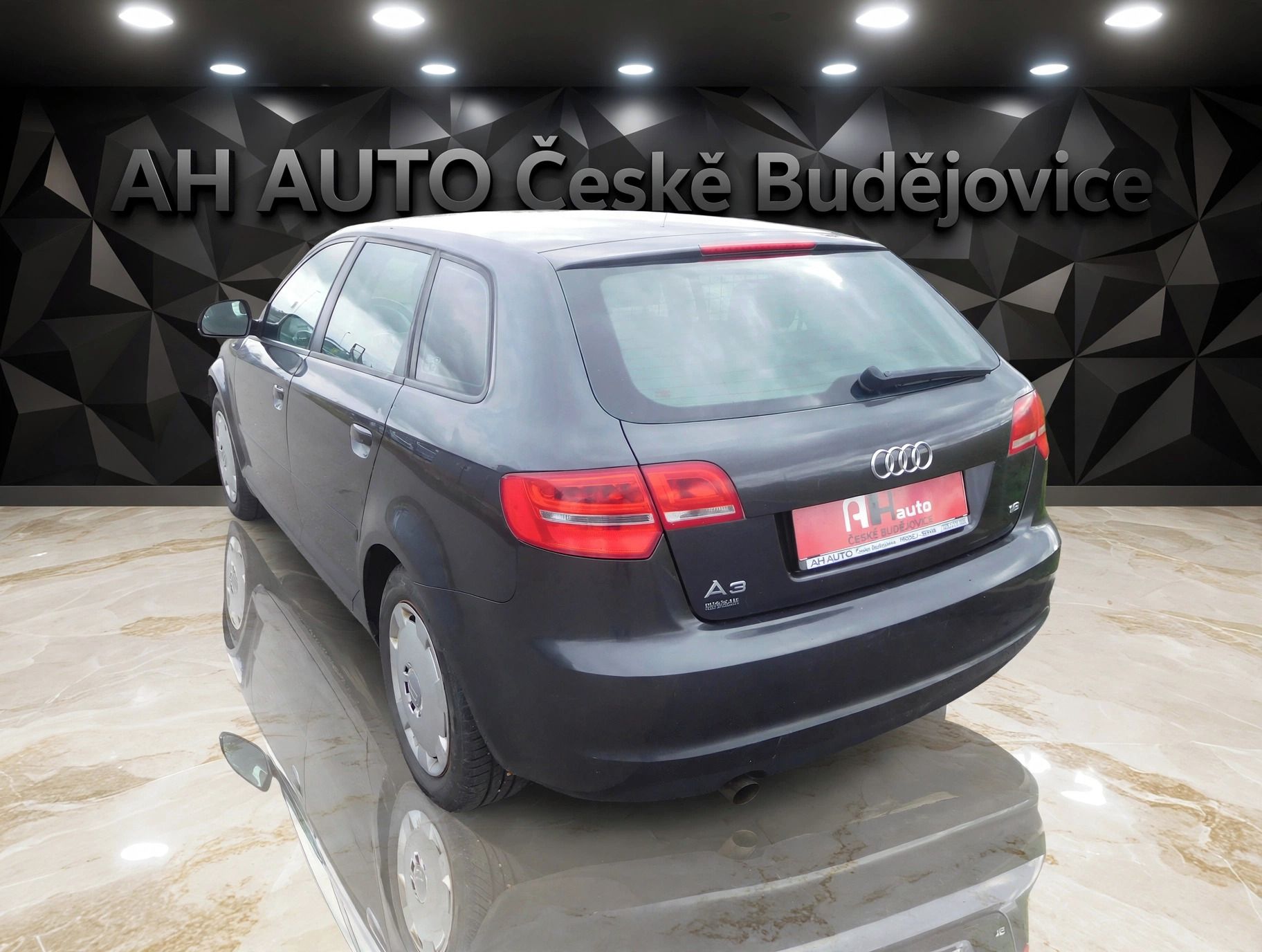 Audi A3, 1.6MPi 75 kW, Aut. Klima. ČR - fotka 4