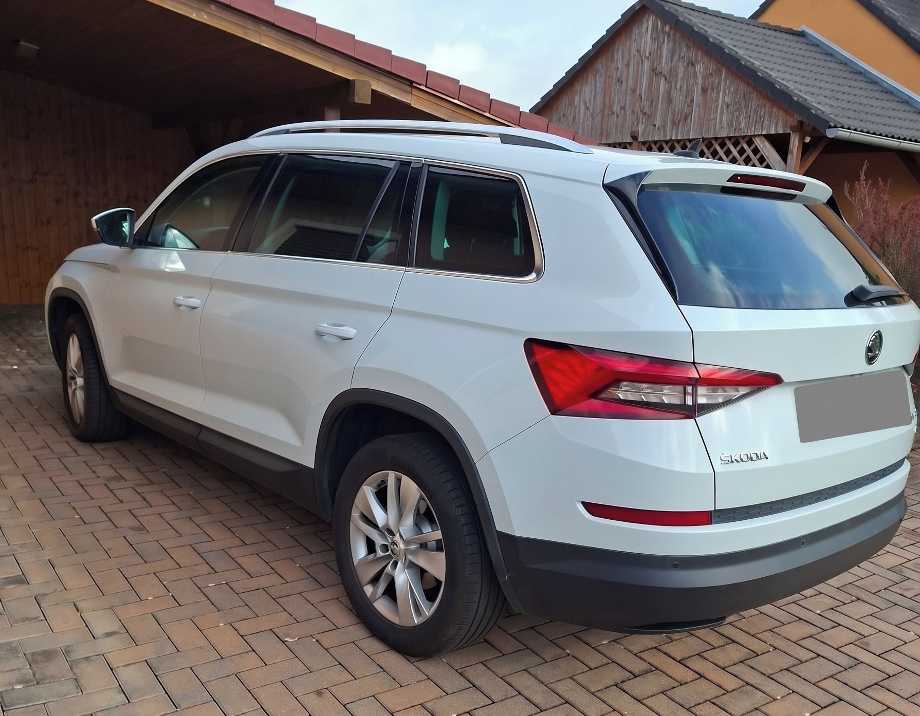 Škoda Kodiaq, 2.0TDI,160kw,1.majitel,odpočet - fotka 3