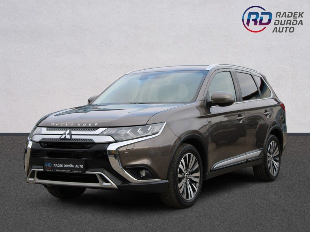 Mitsubishi Outlander, 2,0 i  A/T,4x4,7.MÍST,INSTYLE+
