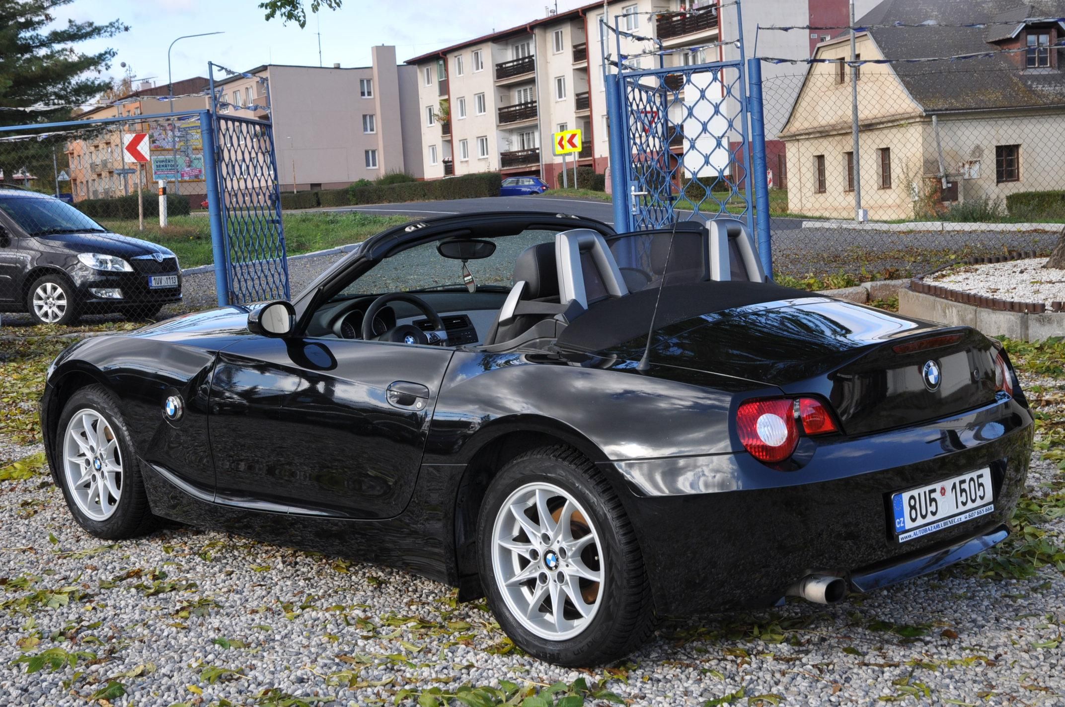 BMW Z4, 2.0i 110kW - fotka 4