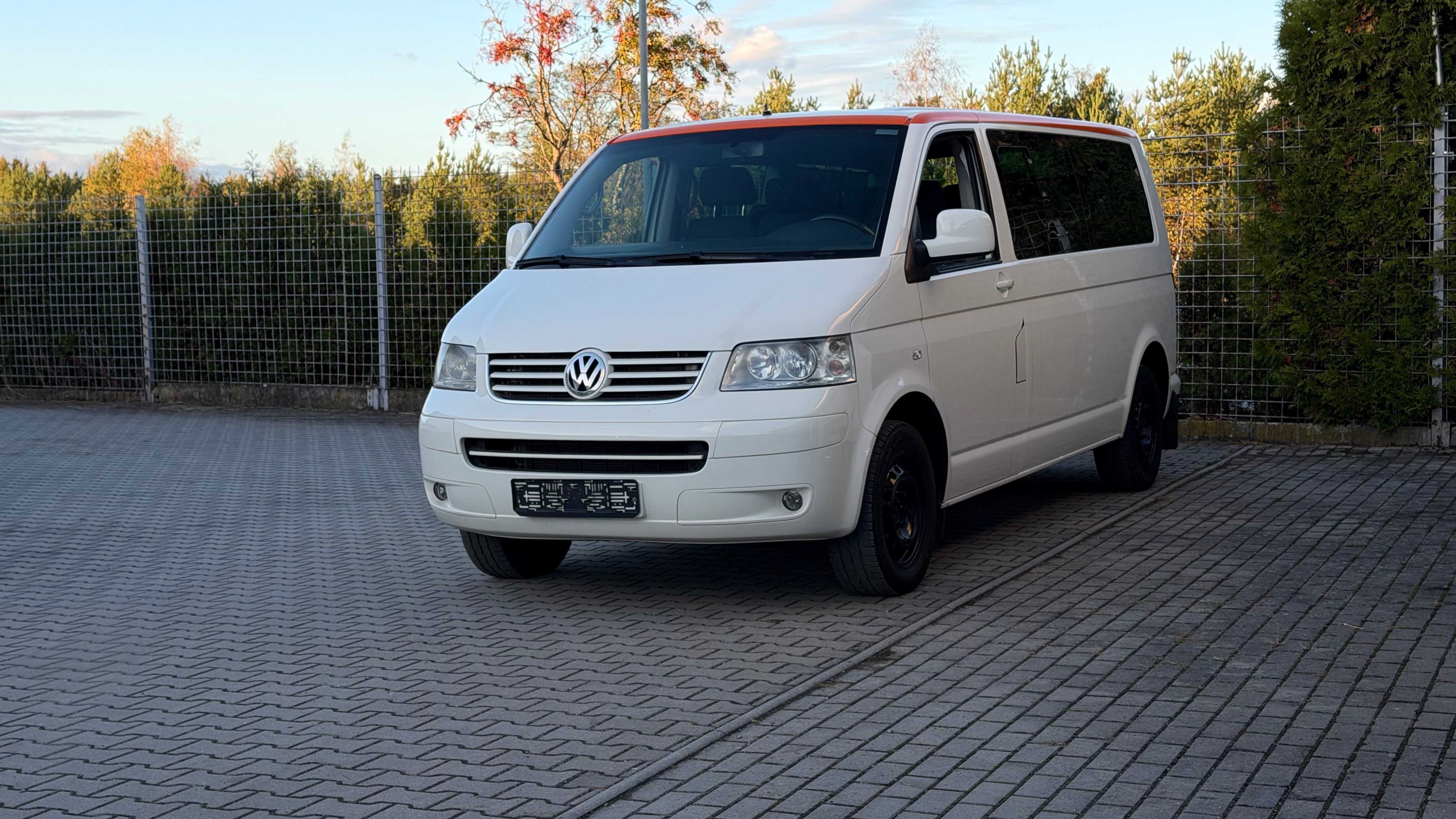 Volkswagen Caravelle, 2.5TDI 96 KW 9mist